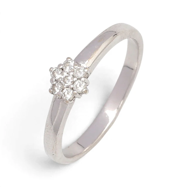Diamonds rosette ring.