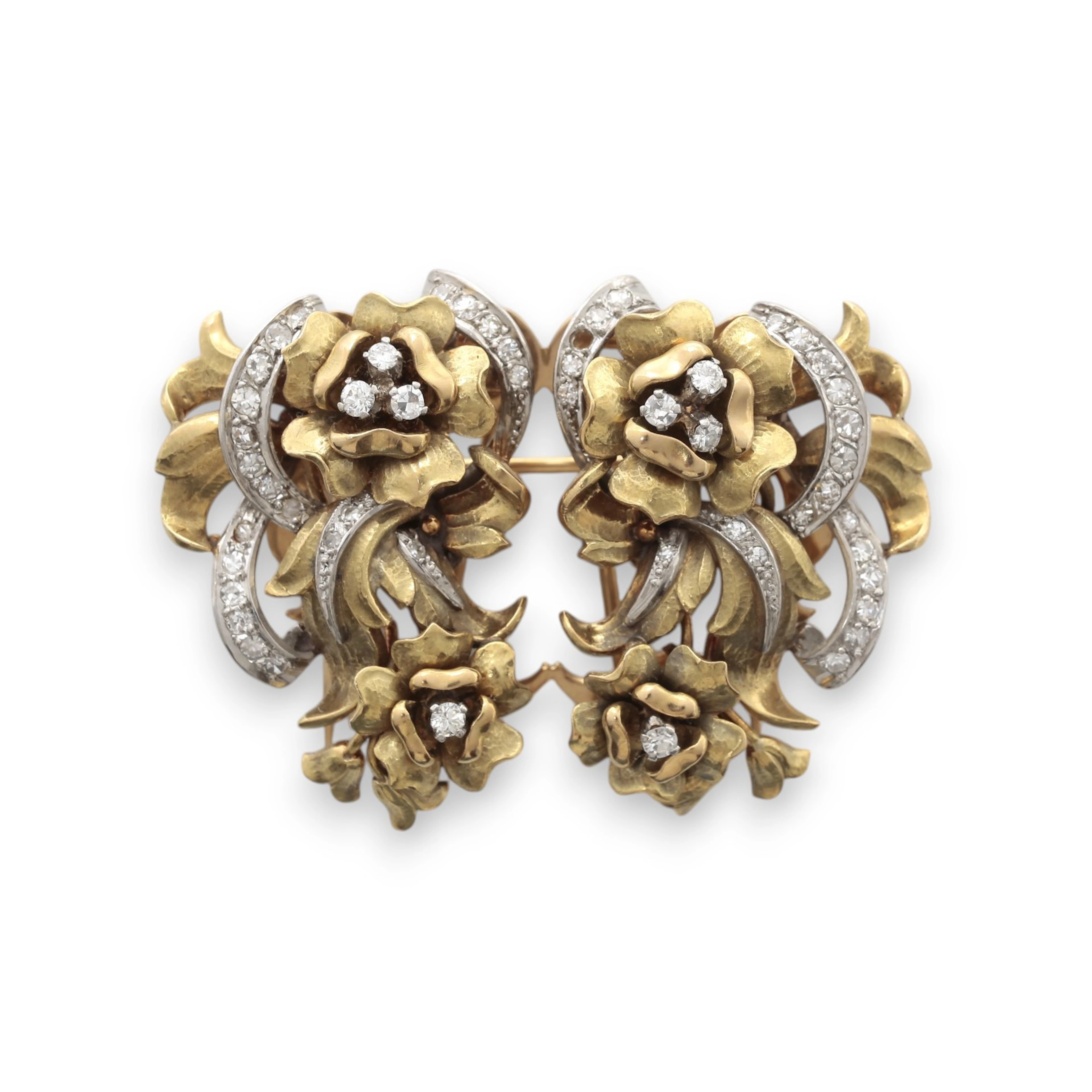 Double brooch - floral clip in gold and diamonds, mid-20th century.