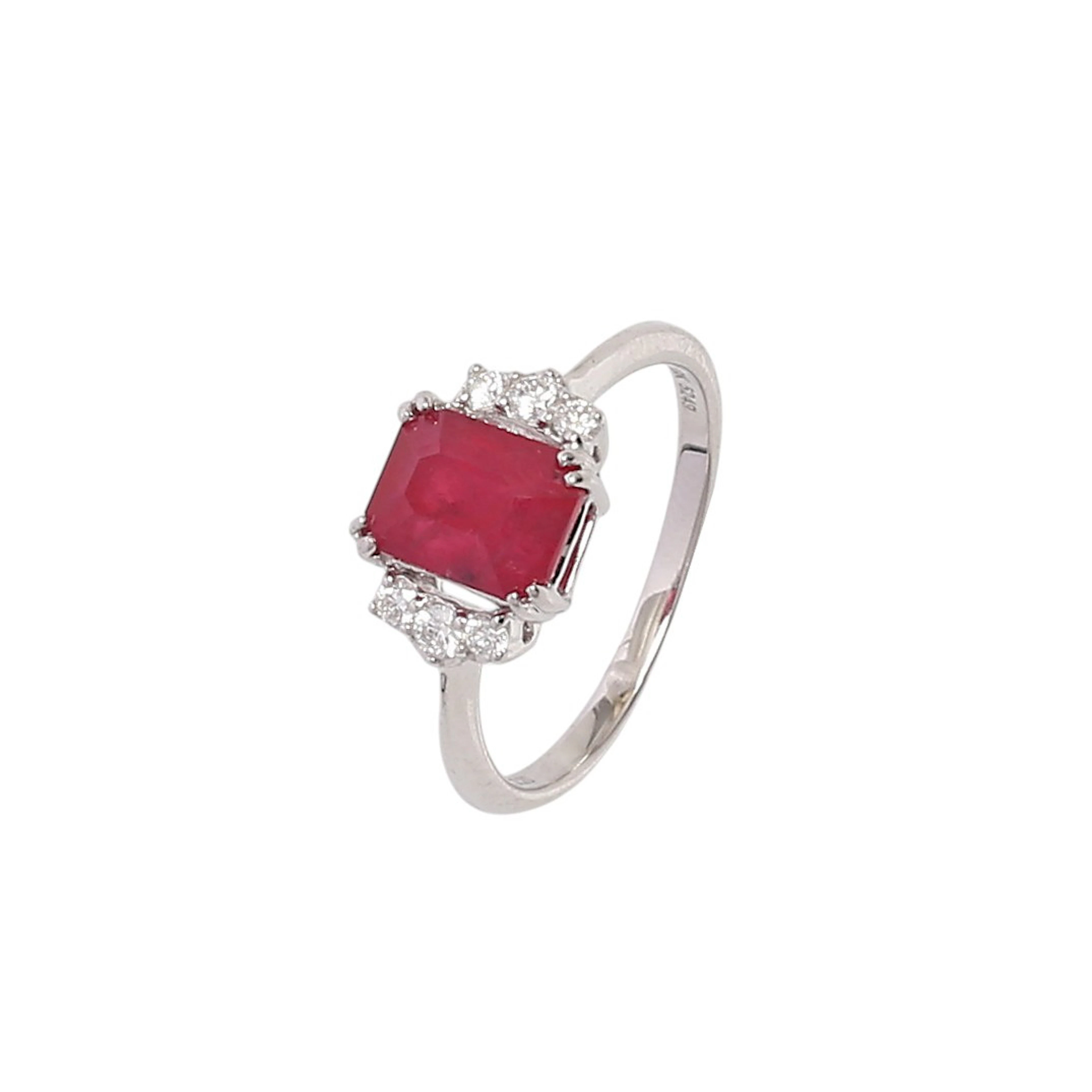Ruby and diamonds ring with certificate.