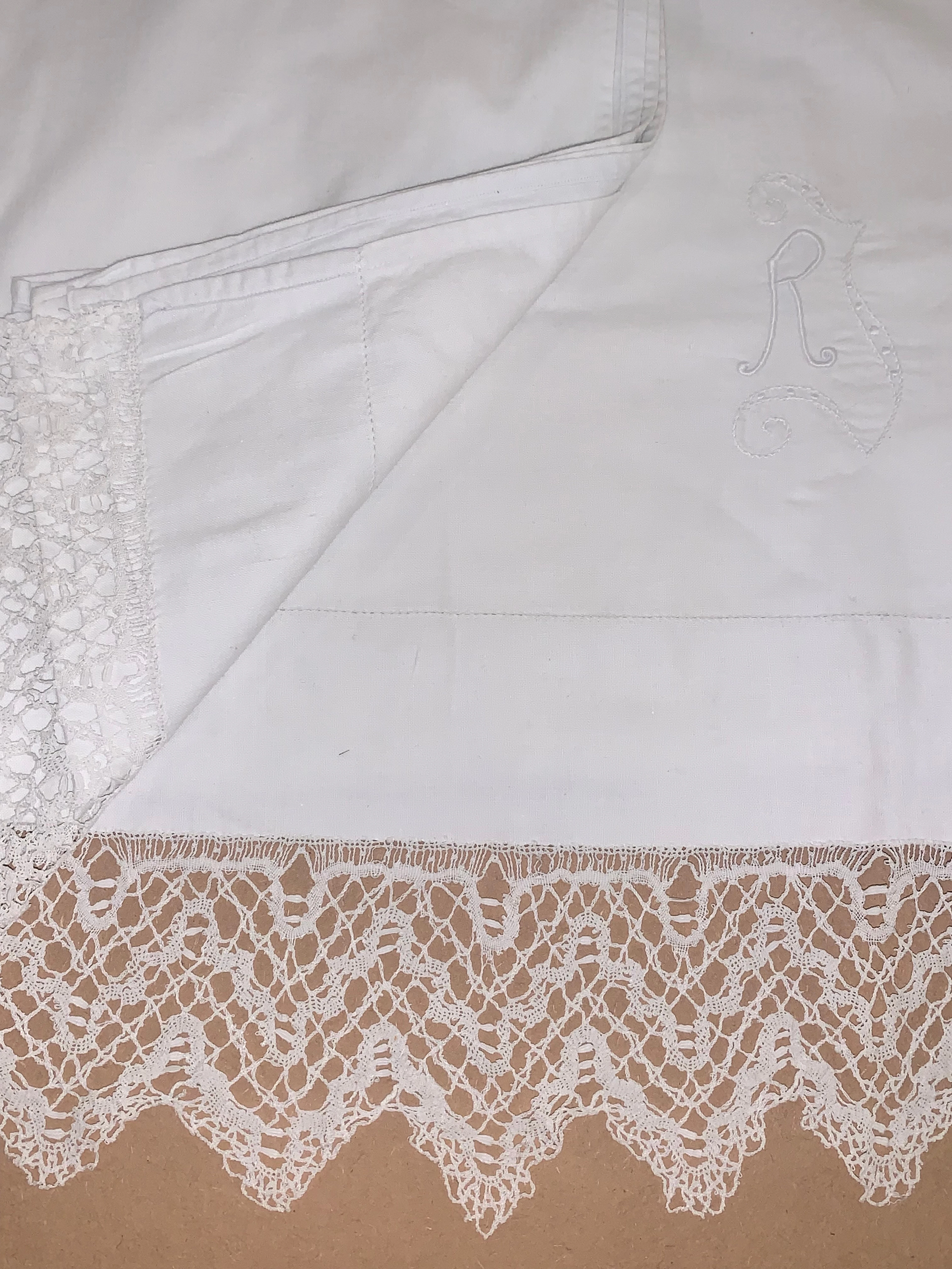 Set of sheets with cushion tips, early decades of the 20th century.