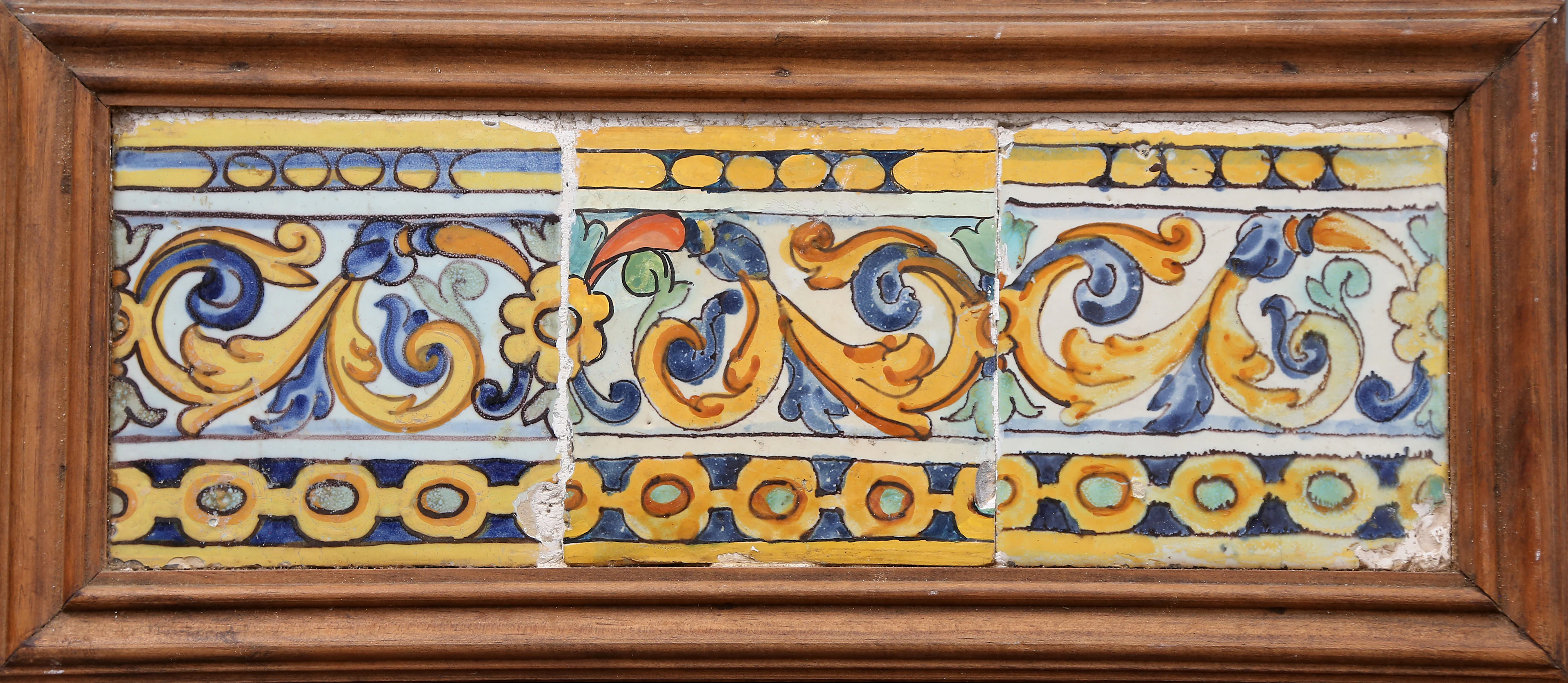 Panel of three Catalan "de mostra" tiles, 17th Century.