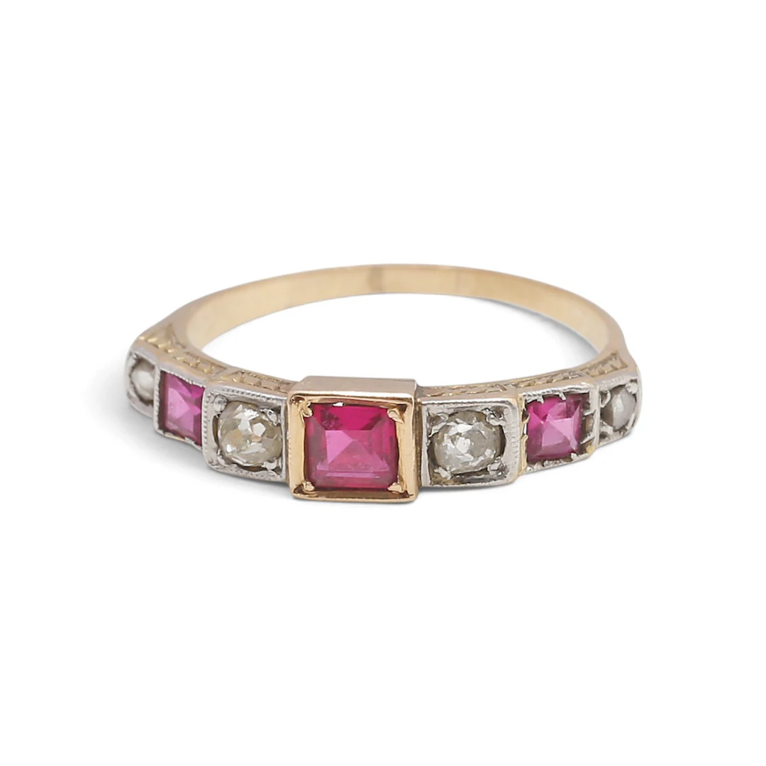 Diamonds and rubies ring, mid 20th Century.