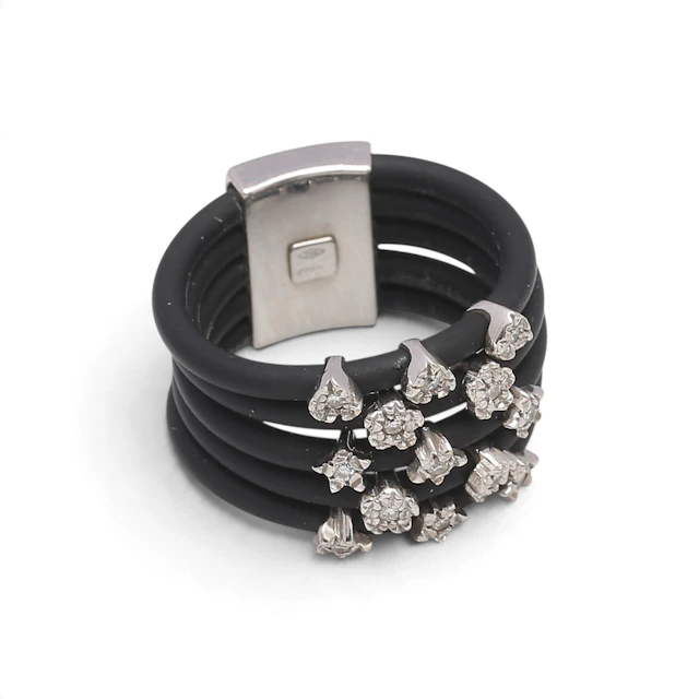 Italian diamonds ring.