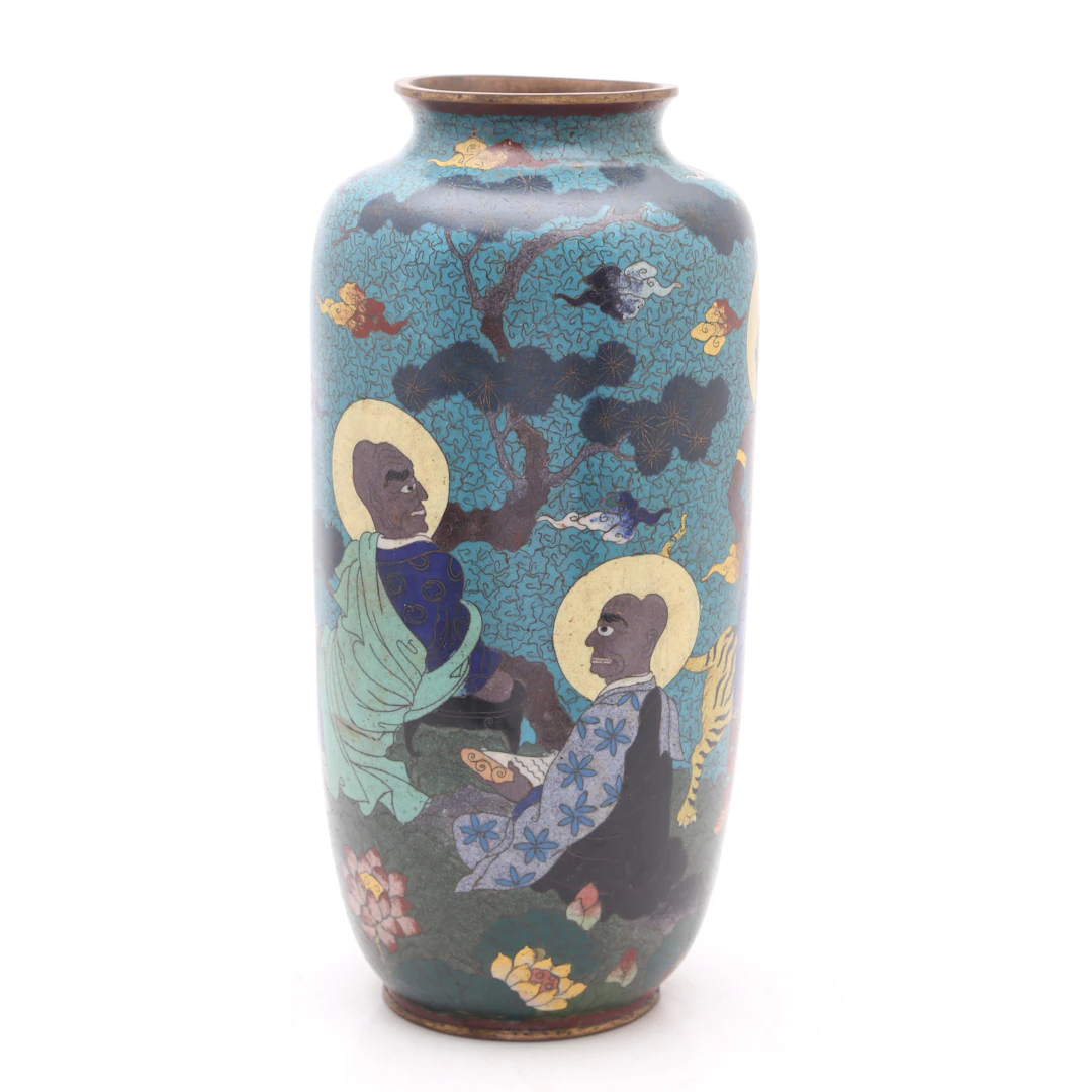 JAPANESE Meiji cloisonné enamel copper vase, circa 1900.