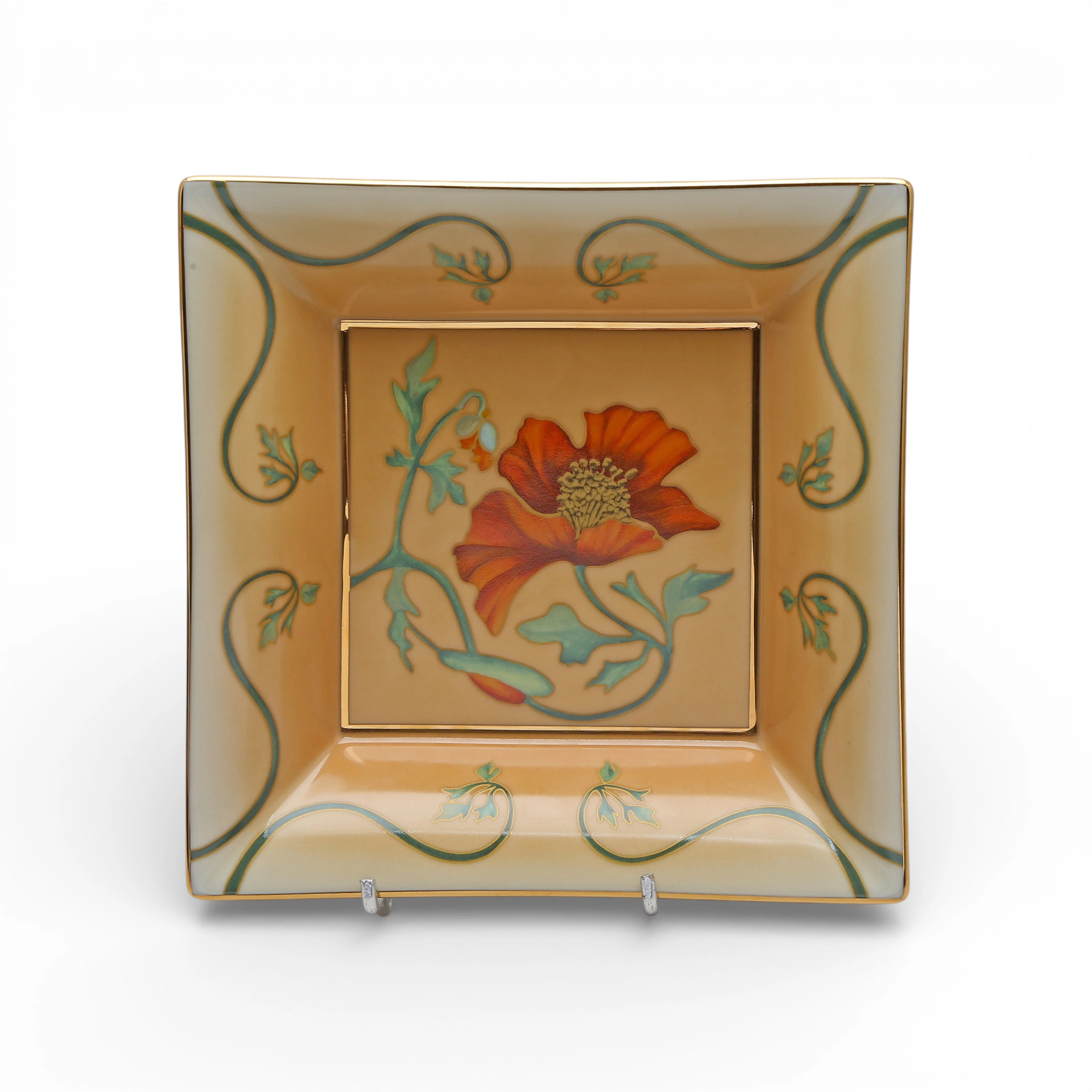“Fleurs de Pavots”, “vide-poche” centrepiece in Limoges porcelain