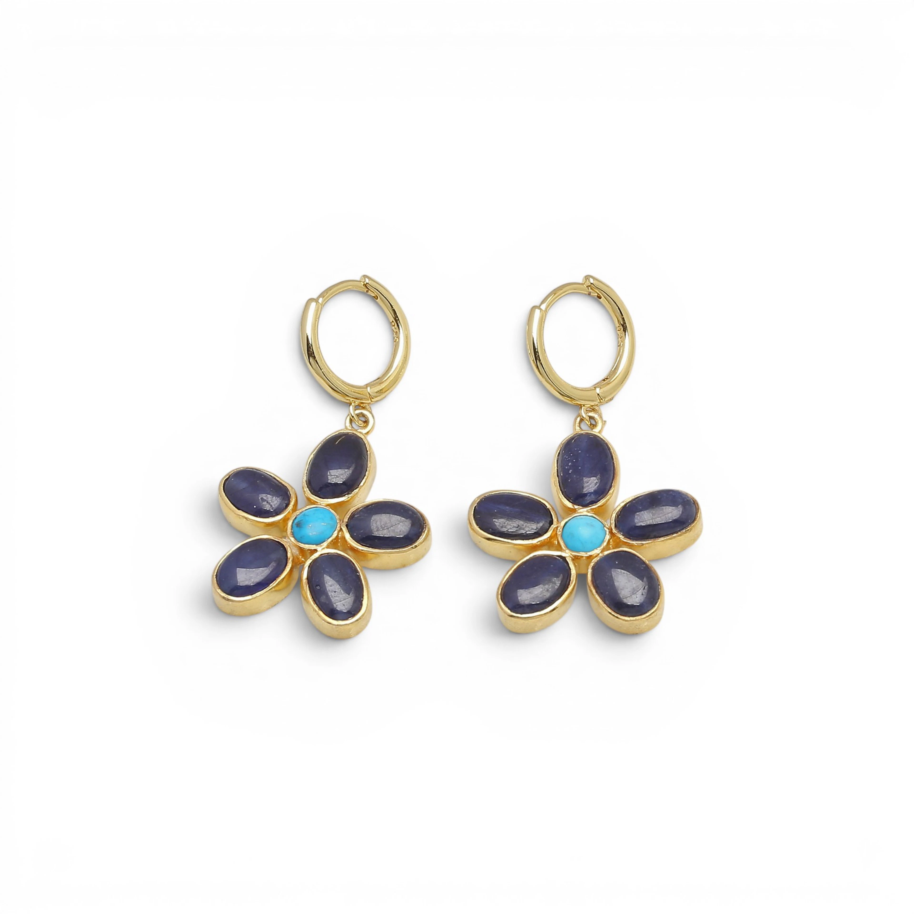 Turquoises and sapphires floral earrings.
