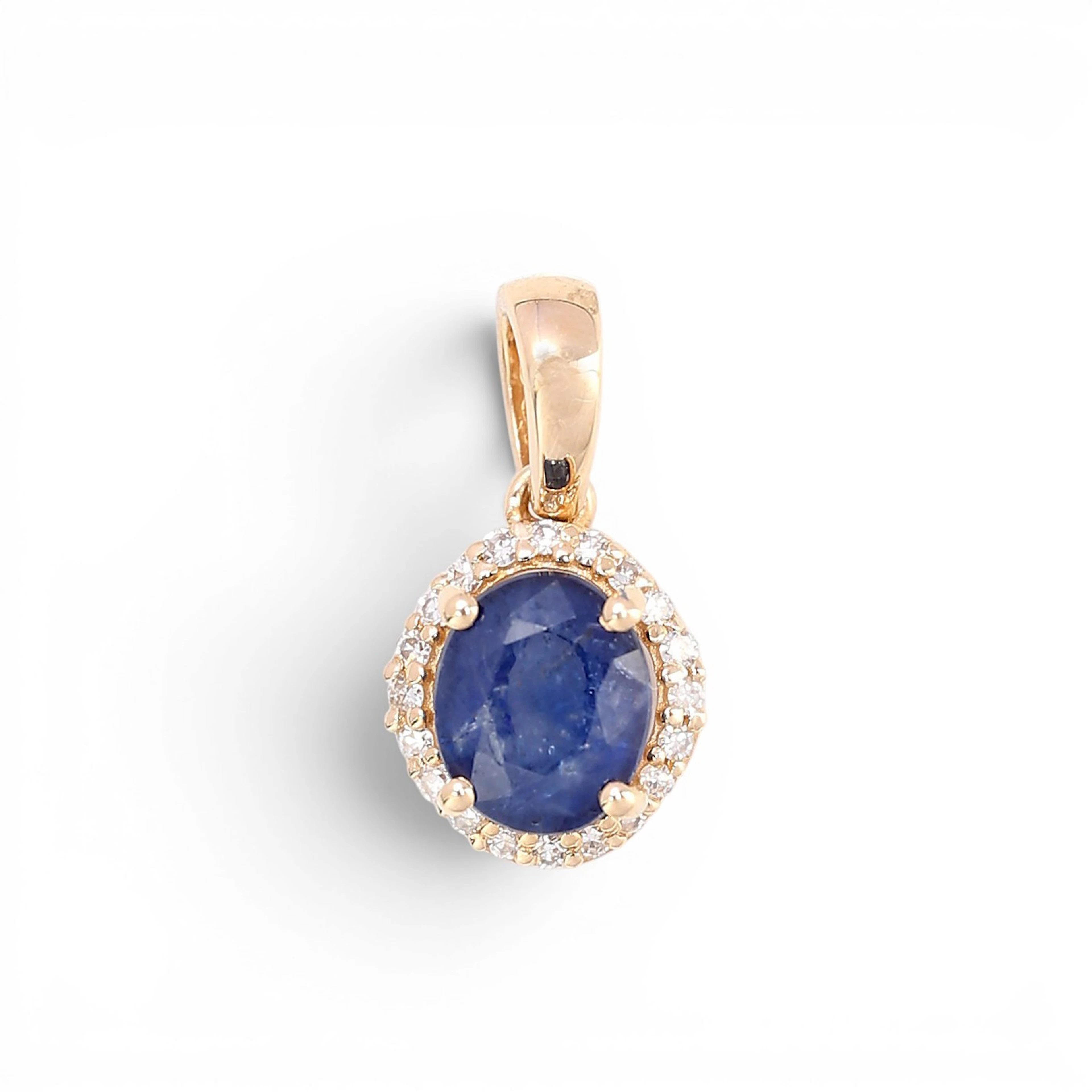 Colgante de zafiro y diamantes con certificado.