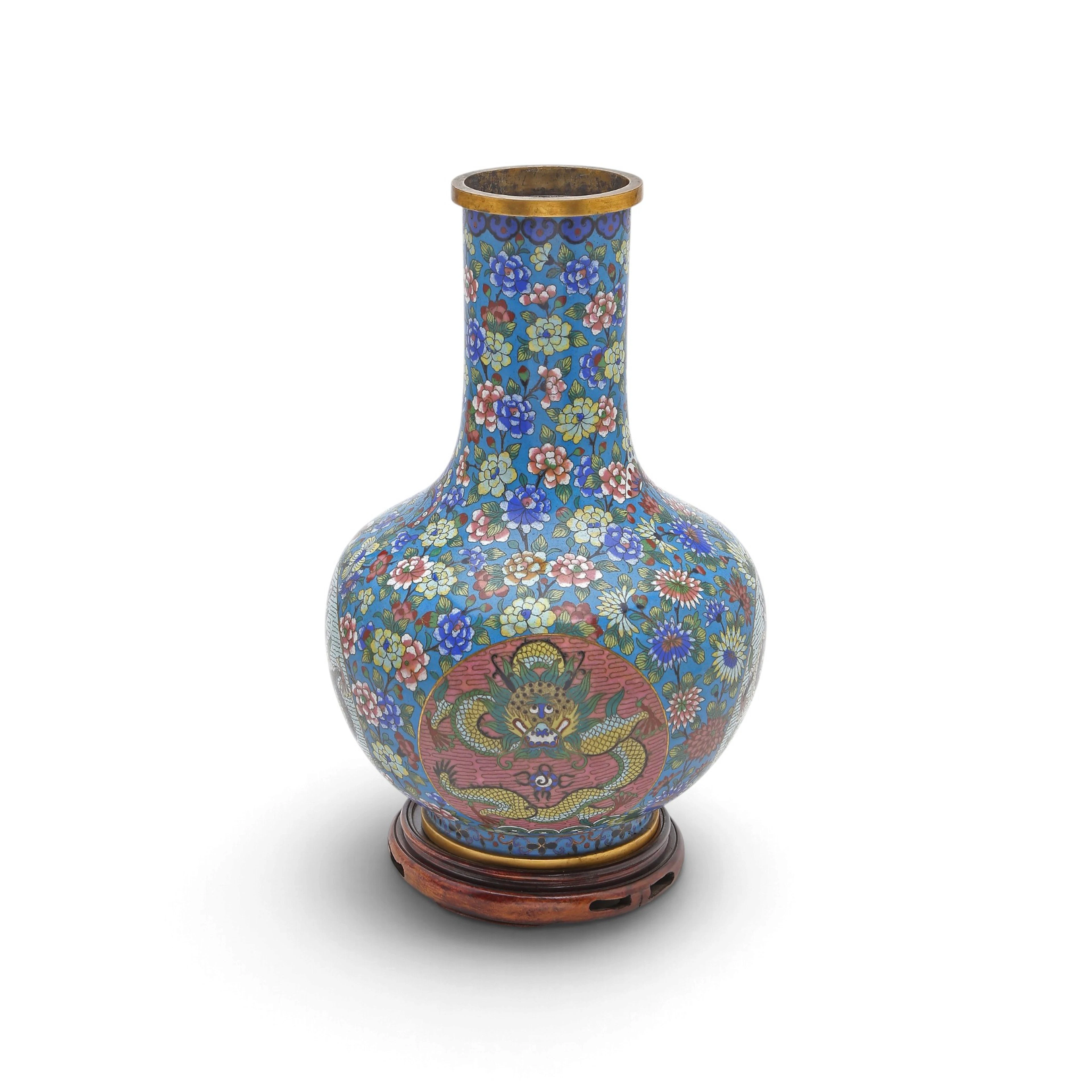 Chinese cloisonné enamelled copper vase, 20th Century.