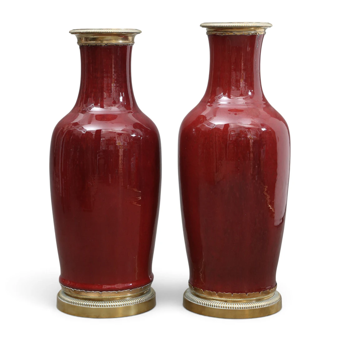Pair of Chinese "sang de boeuf" vases, 20th Century.