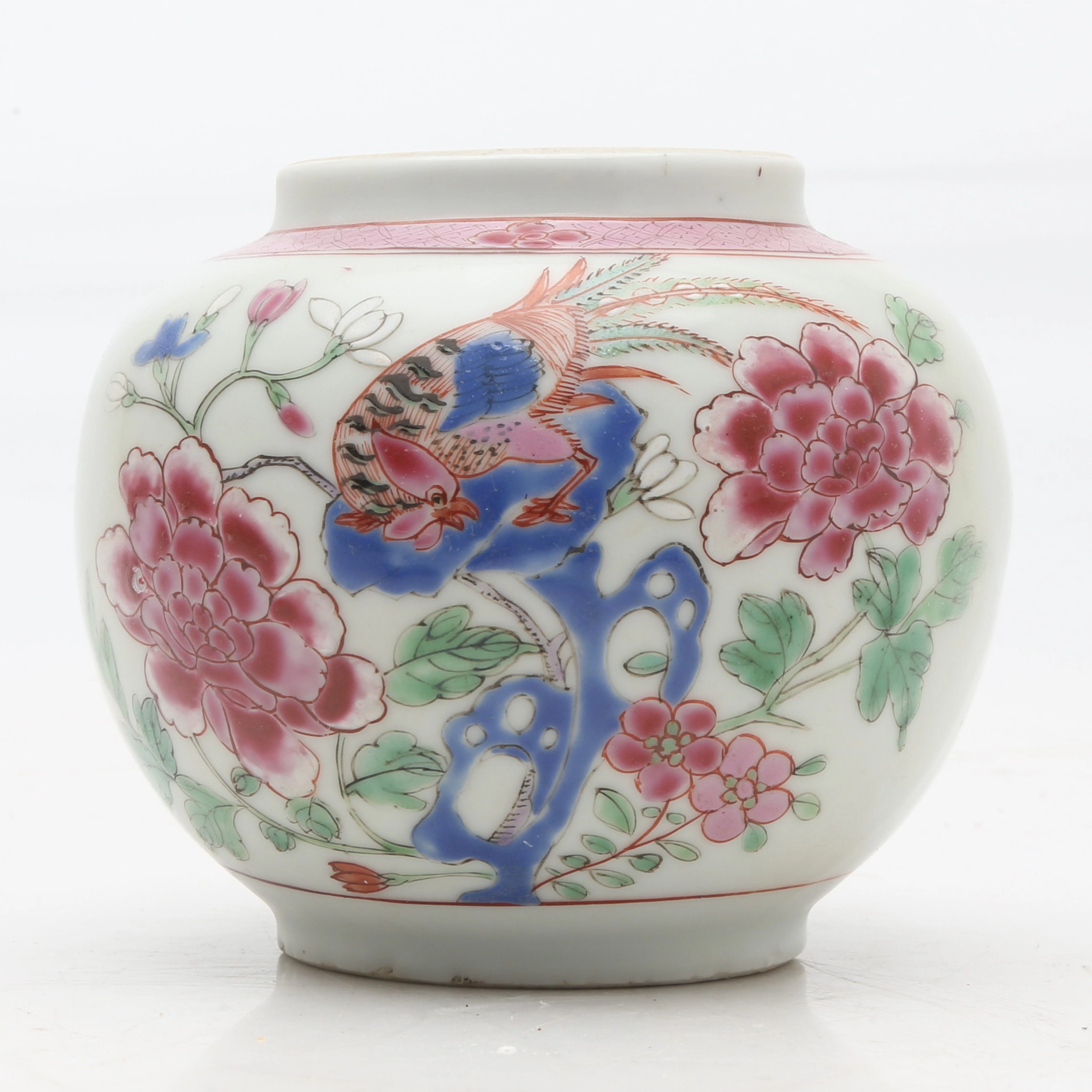 Small Chinese Qianlong “famille rose” jar, for the East India Company