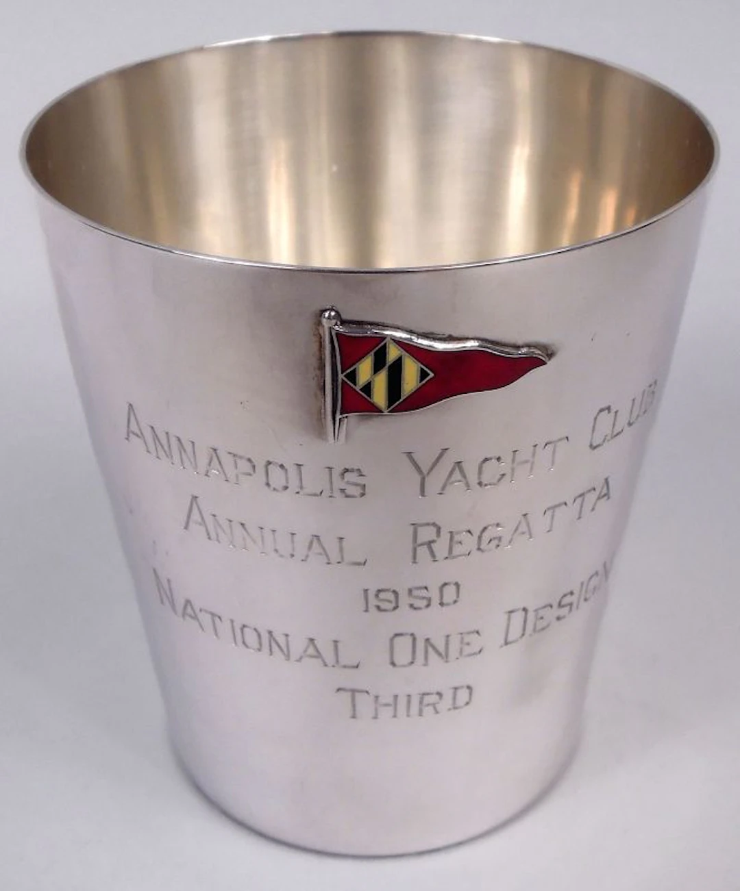 Annapolis Yacht Club 1950 American Tumbler Trophy with Enamel Burgee