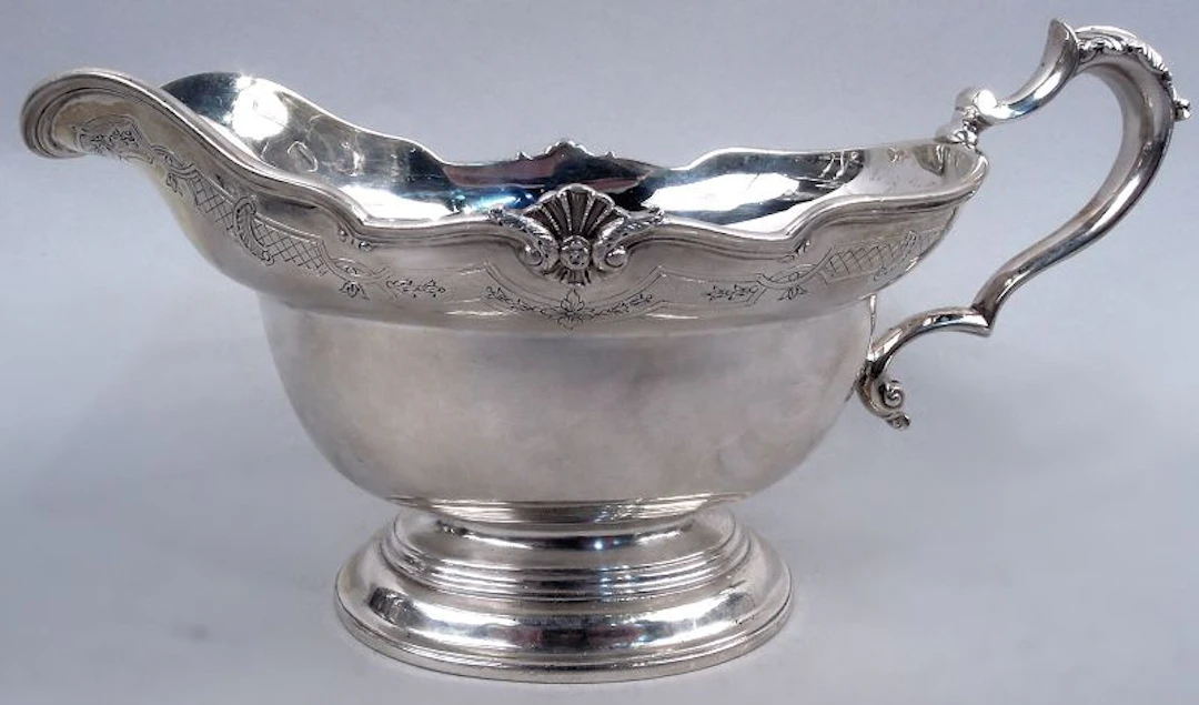 Antique English Edwardian Georgian Sterling Silver Gravy Boat 1920