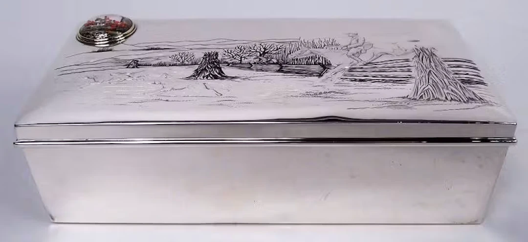 American Edwardian Sterling Silver Fox Hunt Box with Essex Crystal