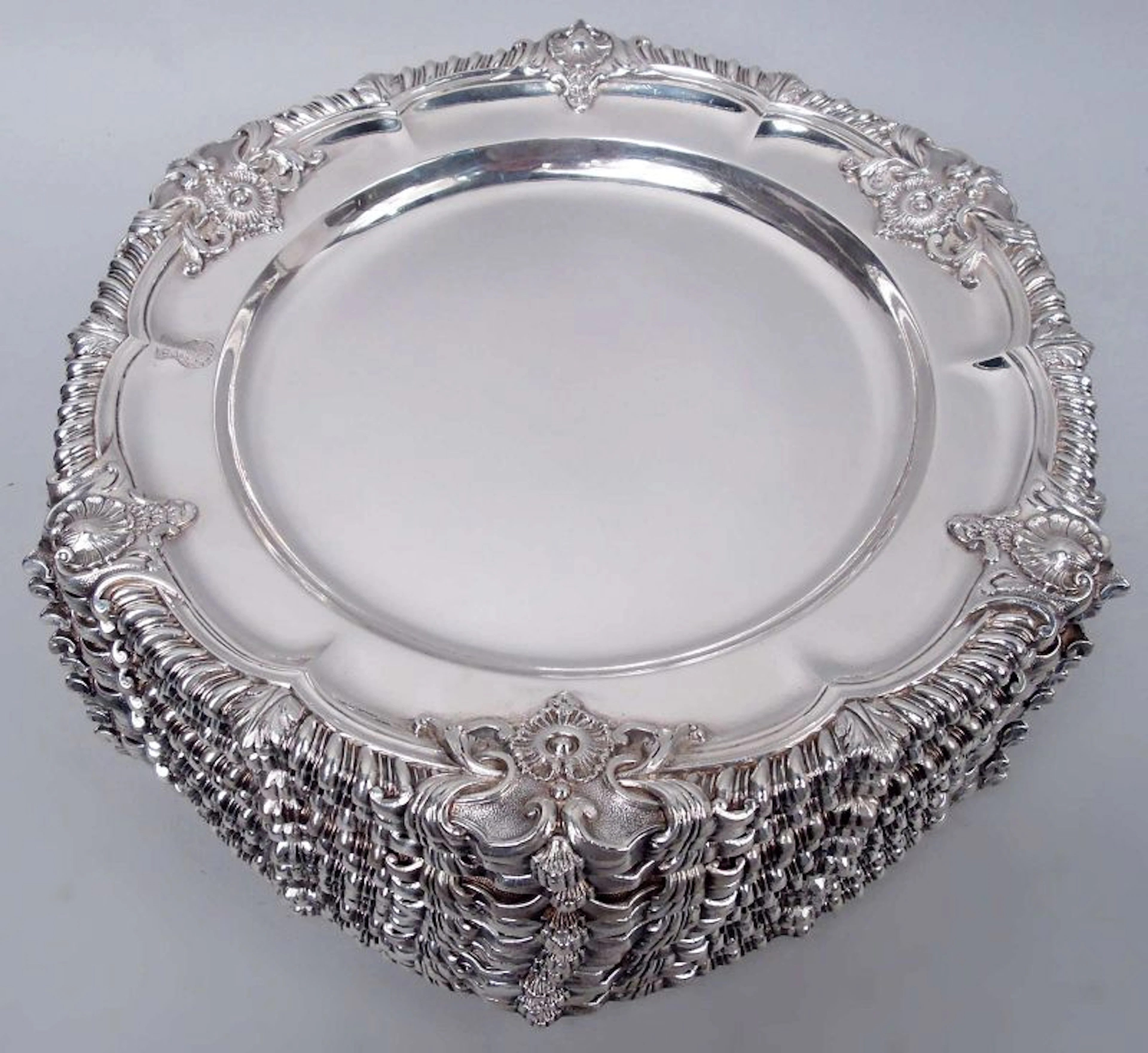 Set of 12 Rundell Bridge & Rundell Dinner Plates with Royal Provenance