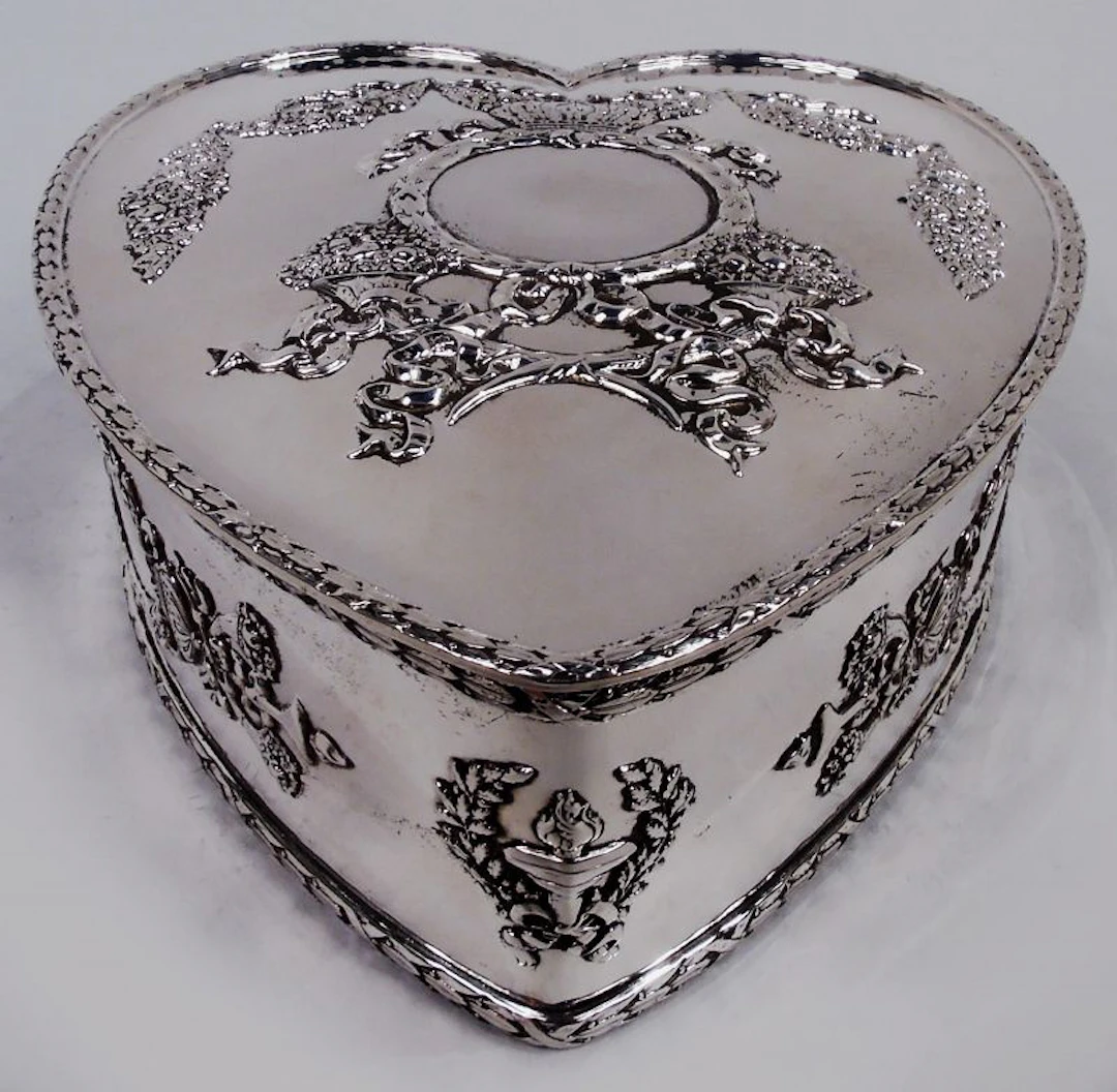 Regal and Romantic Sterling Silver Heart-Shaped Jewelry Box