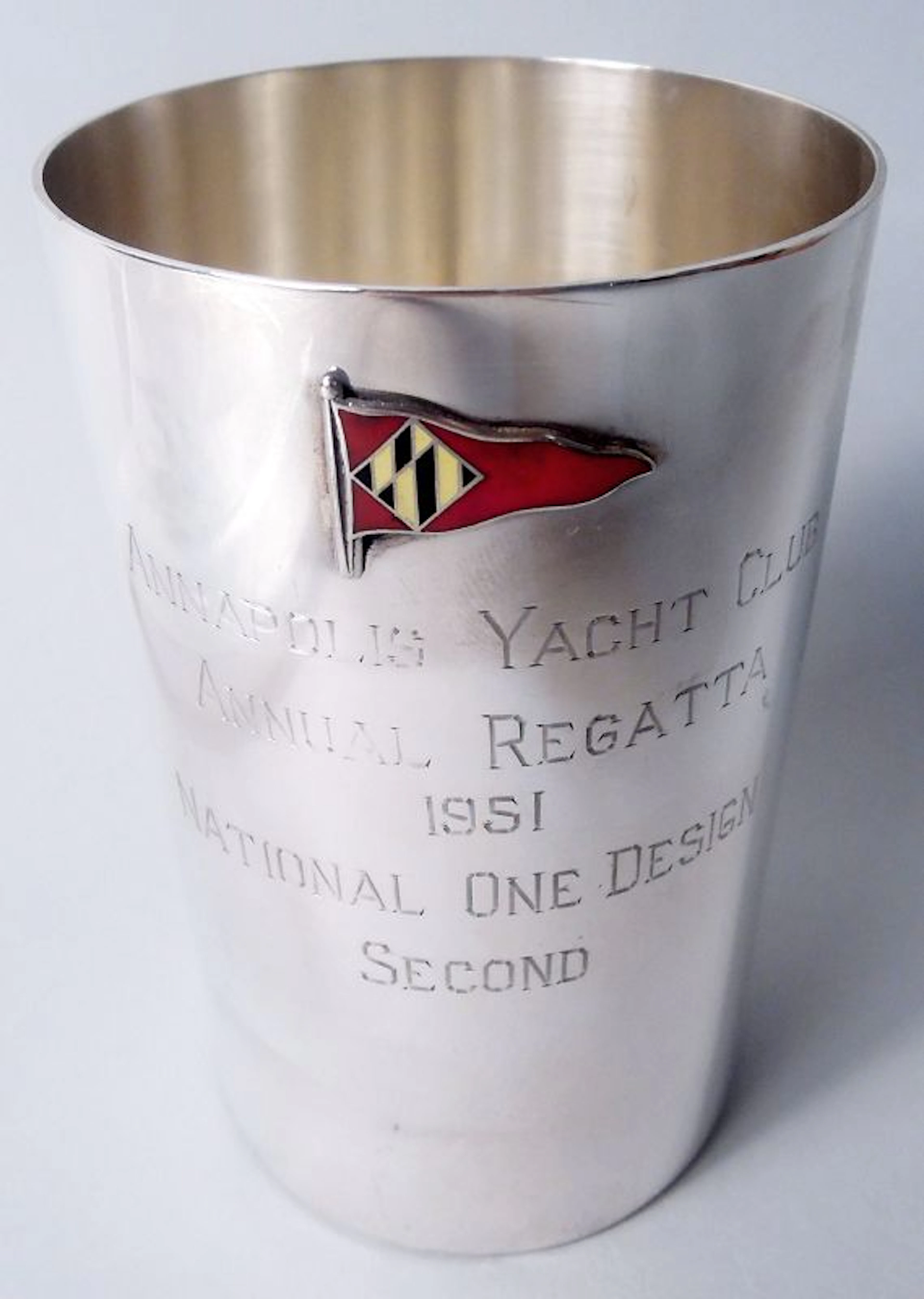 Annapolis Yacht Club 1951 American Tumbler Trophy with Enamel Burgee