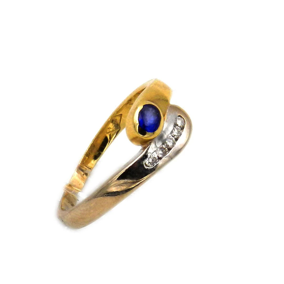 Saphir Diamant Ring mit 0.1 ct Diamanten in 14 K Gelb- und Weißgold