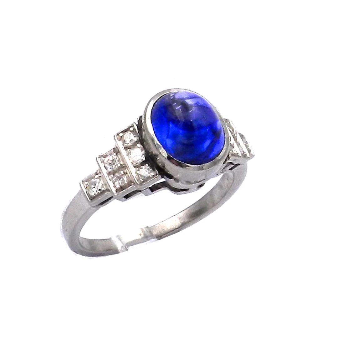 Saphir Diamant Ring mit 3 ct Saphir Cabochon in Platin
