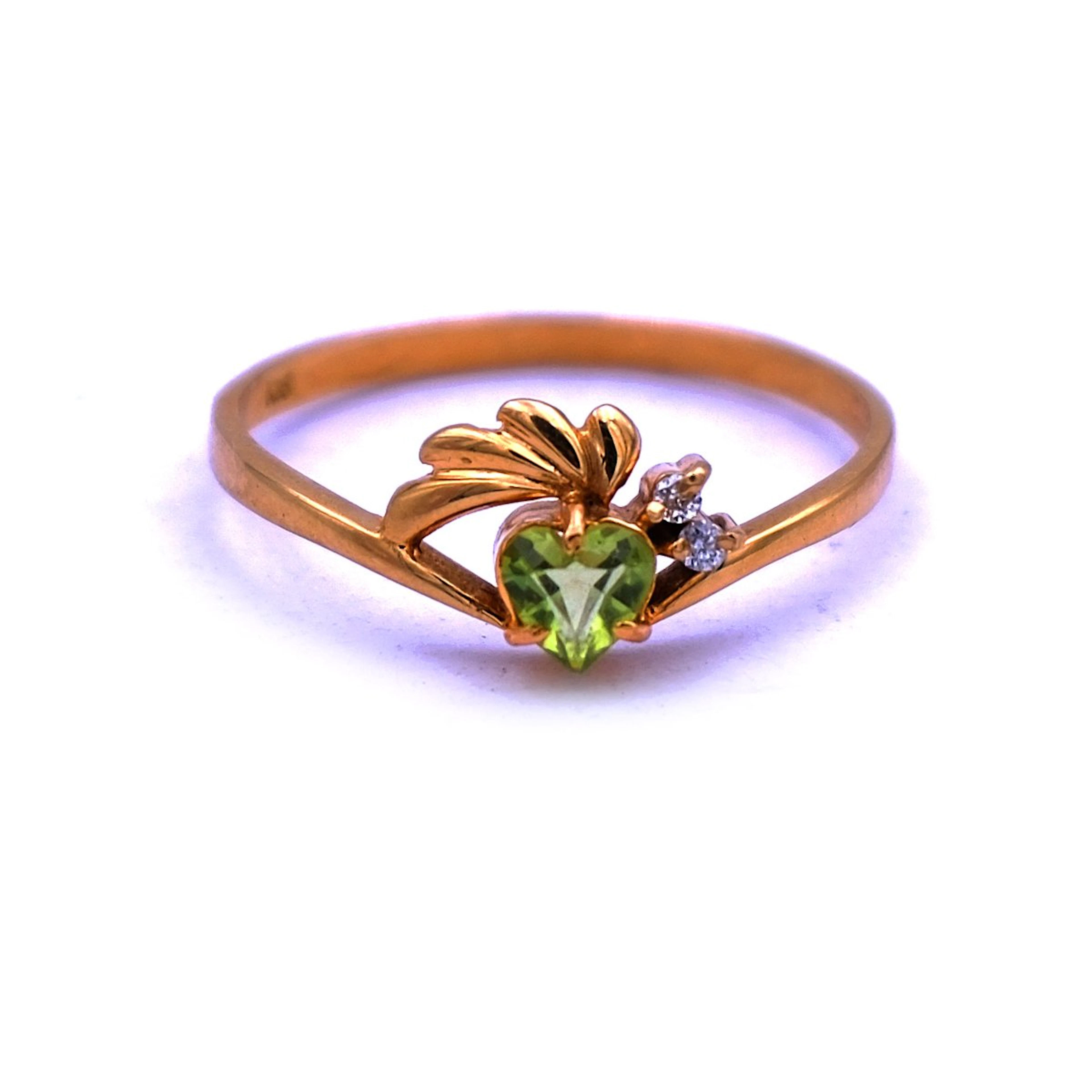 Peridot Diamant Ring im Viktorianischen Stil in 18K Gold