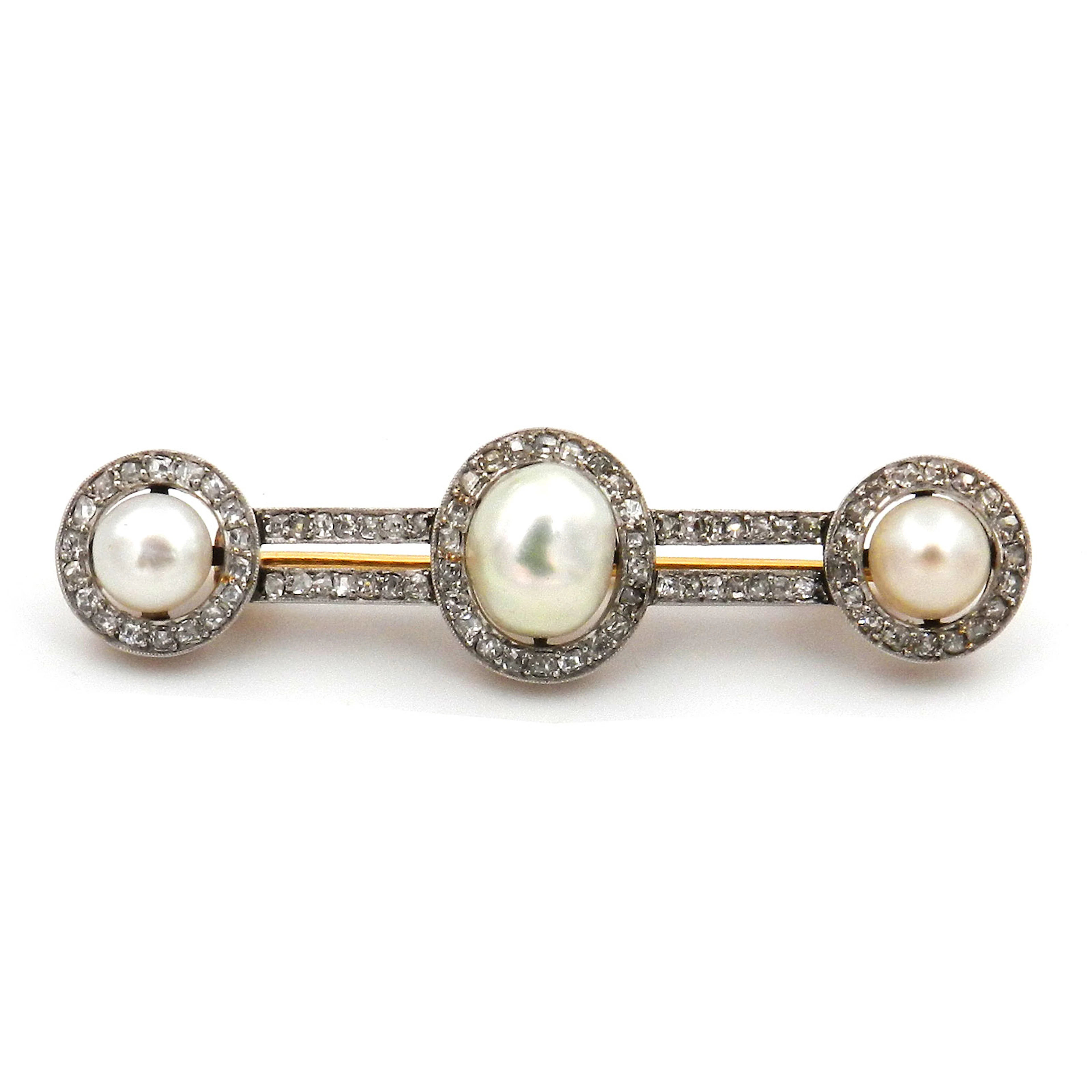 Belle Epoque Perlen Brosche mit Diamanten und Naturperlen in Platin