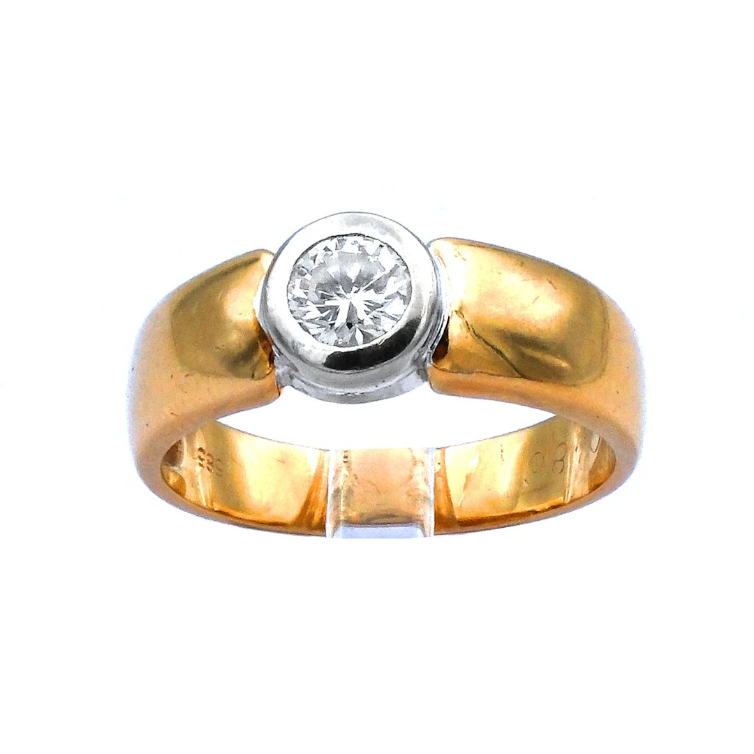 Diamant Solitär Ring mit lupenreinem 0.48 ct Brillant (Natürlich)