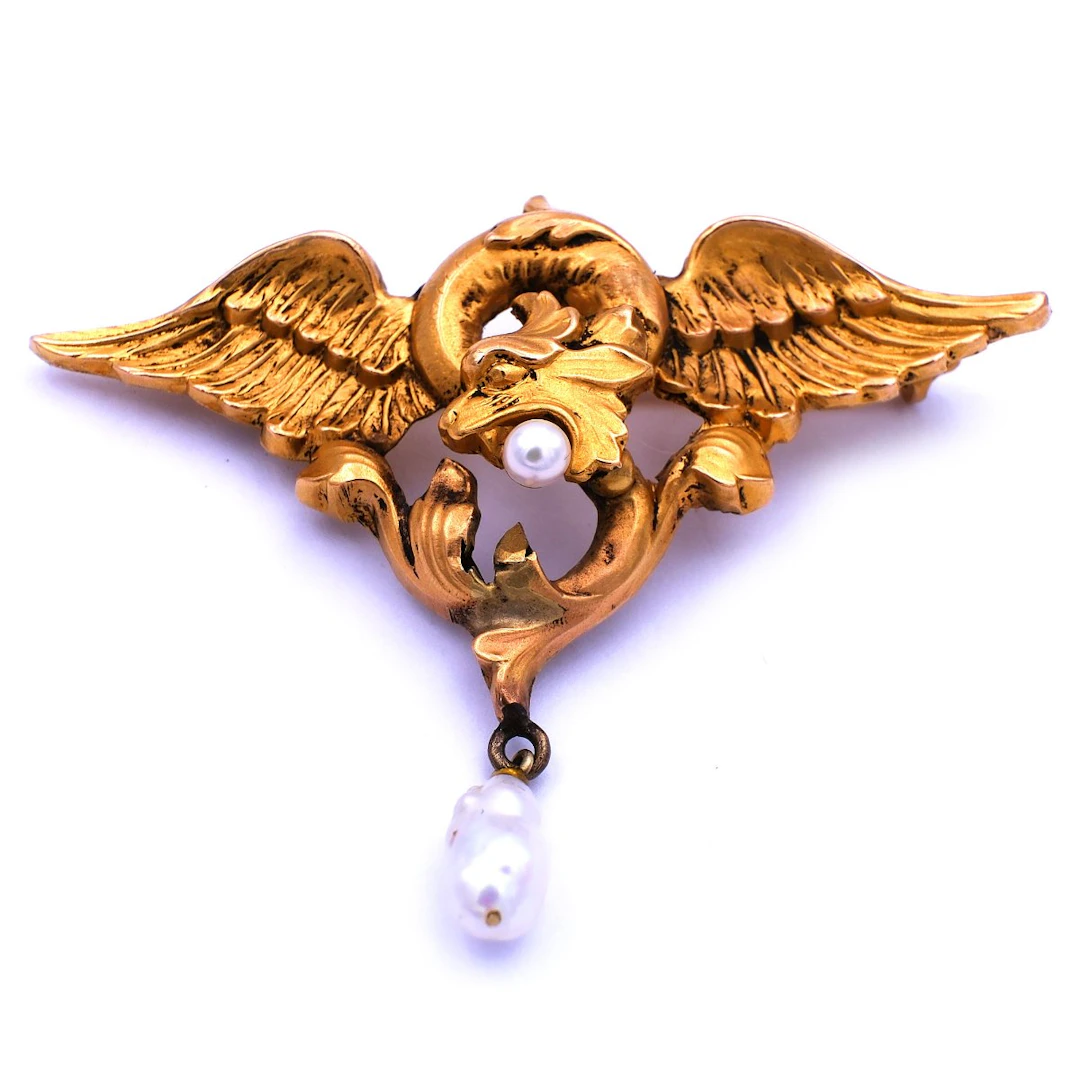 Elegante Jugendstil Gold Brosche als Chimäre mit Orientperlen, Frankreich