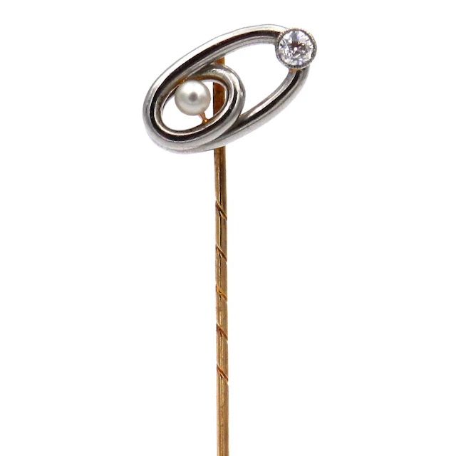 Art Deco Reversnadel mit Perle & Diamanten – Krawattennadel in Platin