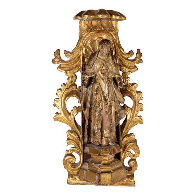 GRUPPO IN LEGNO SCOLPITO E DORATO, XIX SECOLO