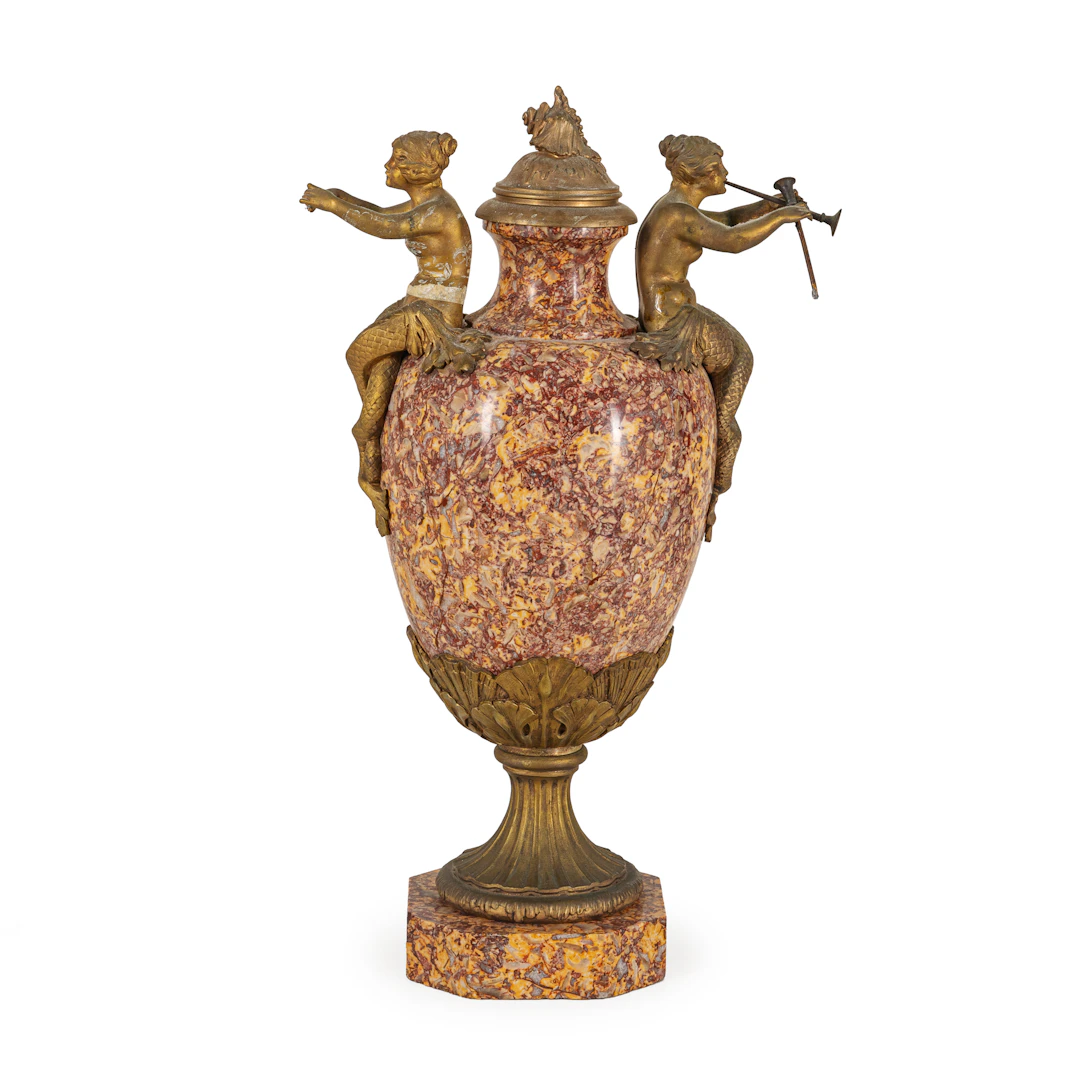 VASO DECORATIVO IN MARMO E BRONZO DORATO, XIX-XX SECOLO