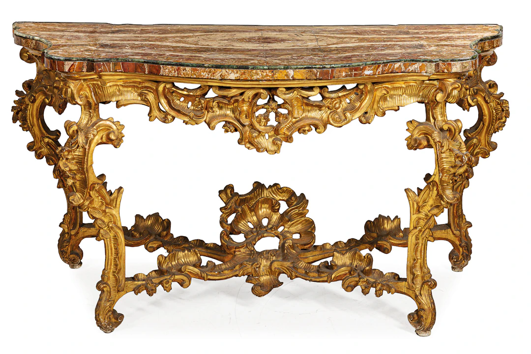 CONSOLE IN LEGNO INTAGLIATO E DORATO, ROMA, XVIII SECOLO