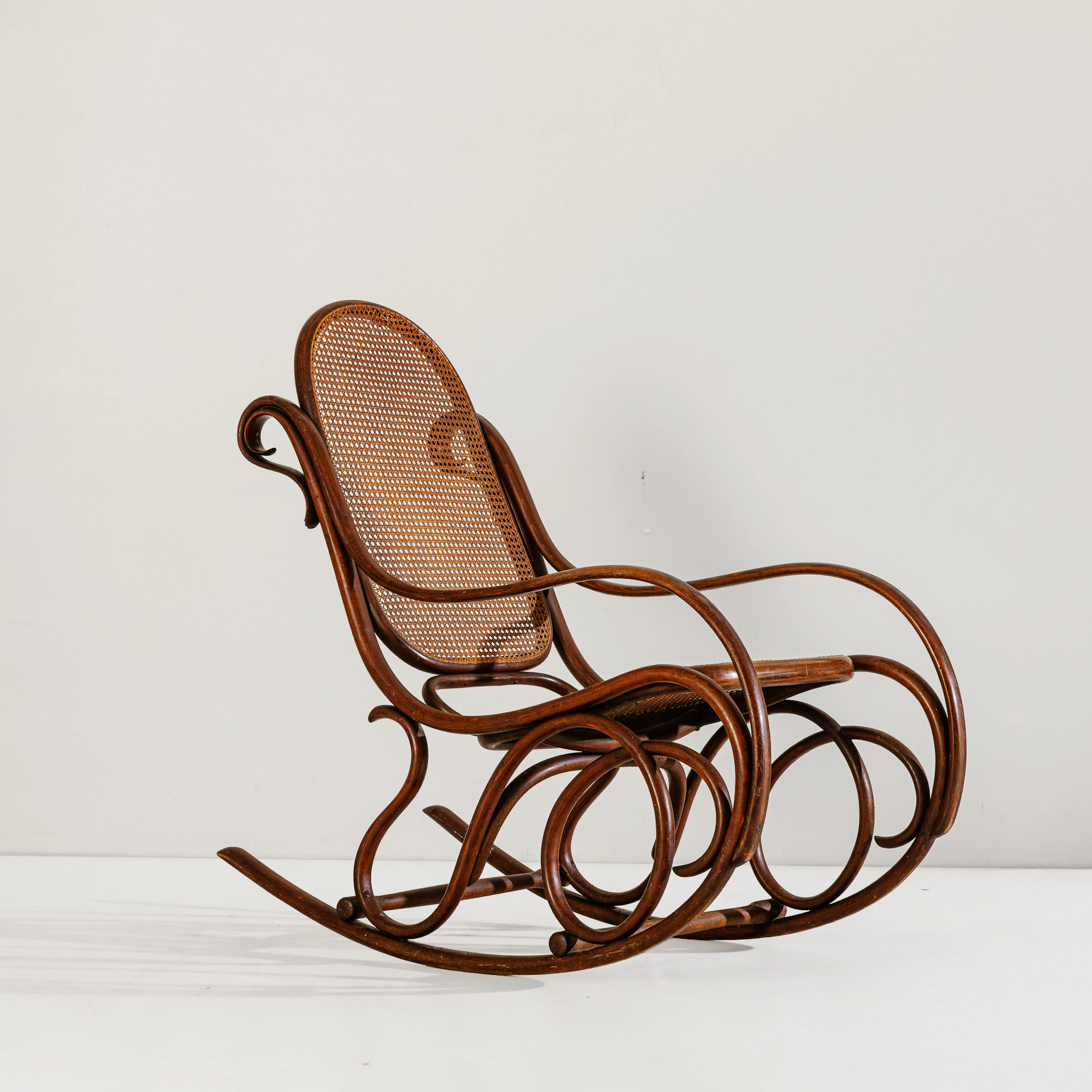GEBRÜDER THONET