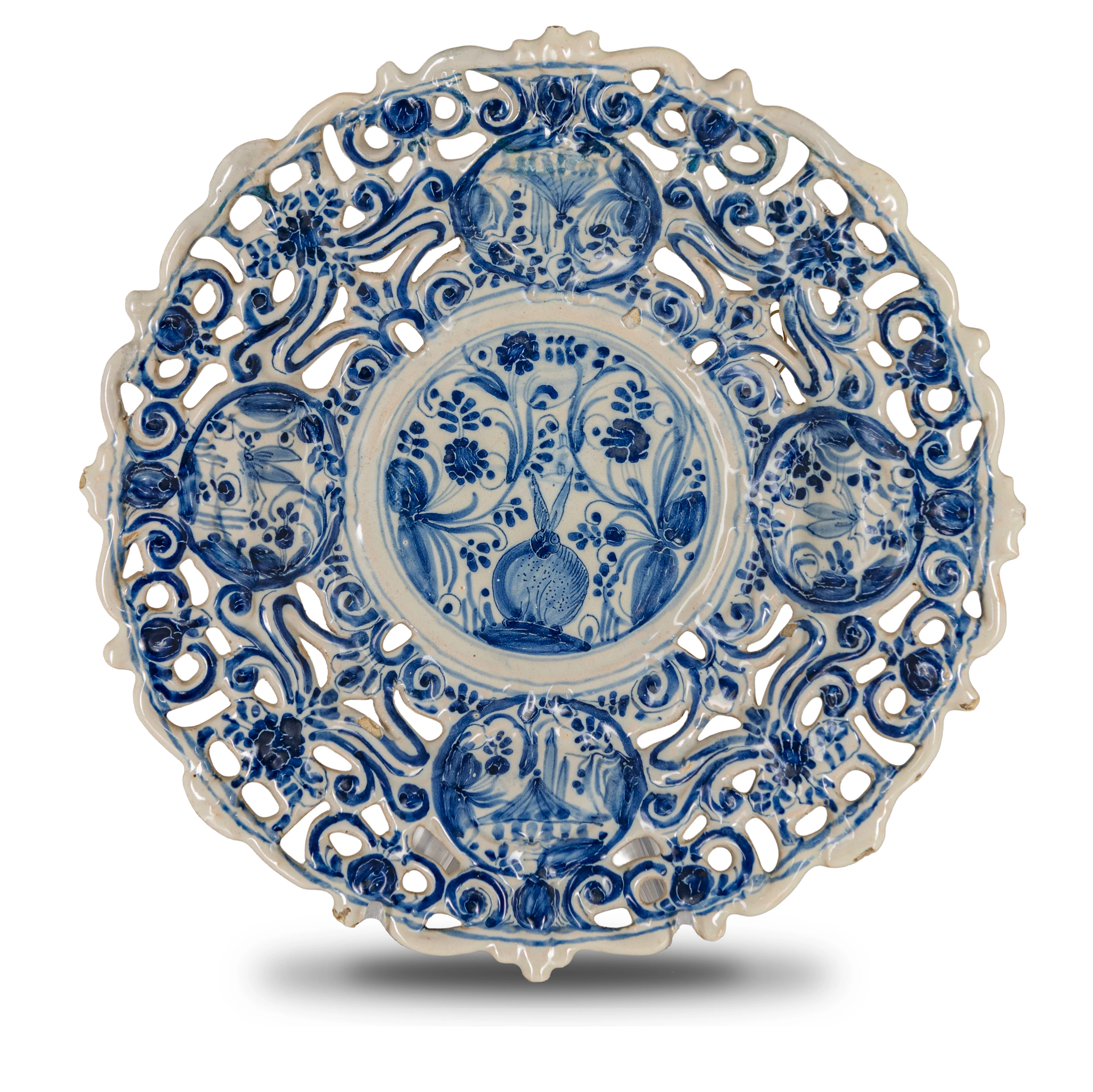 ALZATA IN MAIOLICA BIANCA E BLU, FORNACE LIGURE DEL XVII-XVIII SECOLO
