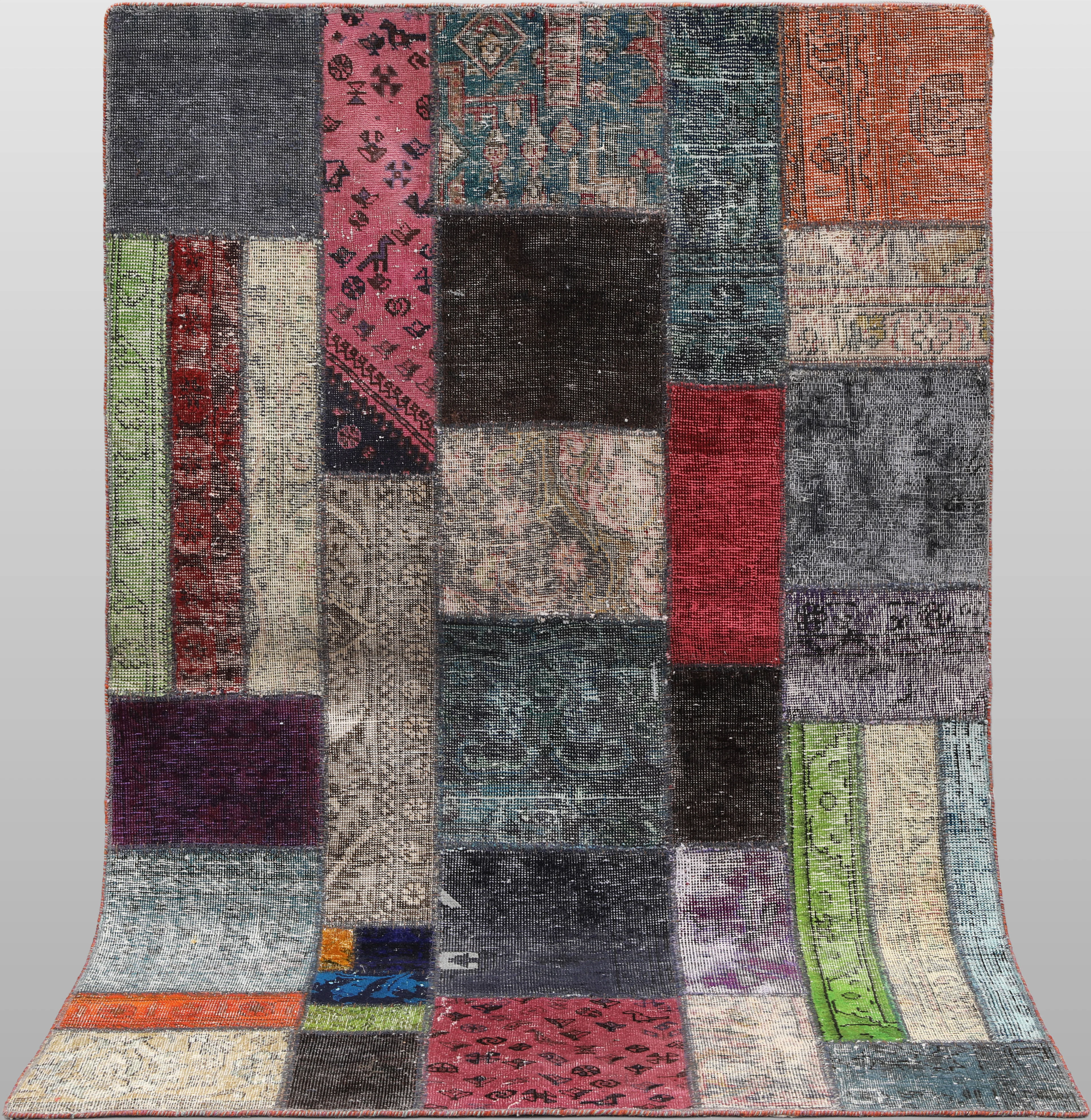 MATTA. Patchwork, 180 x 123 cm.
