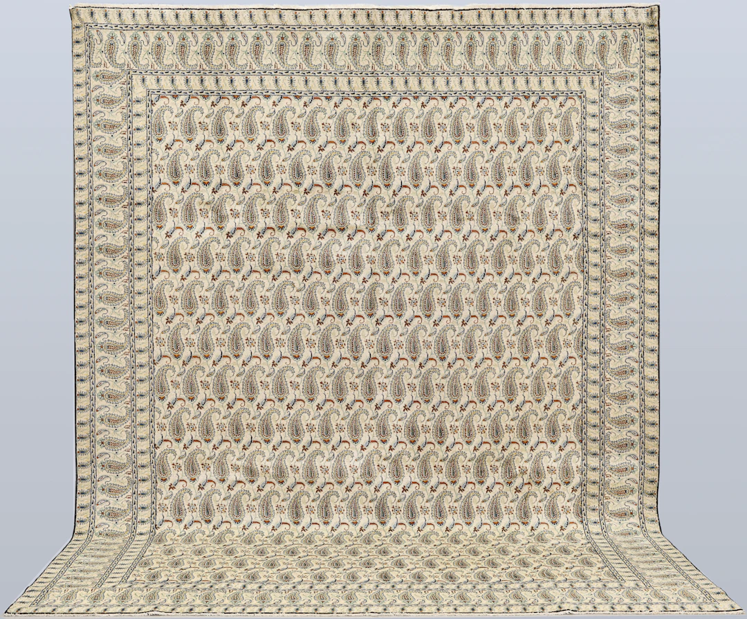 MATTA. Ljus Keshan, Boteh-Mir mönstrad, 388 x 294 cm.