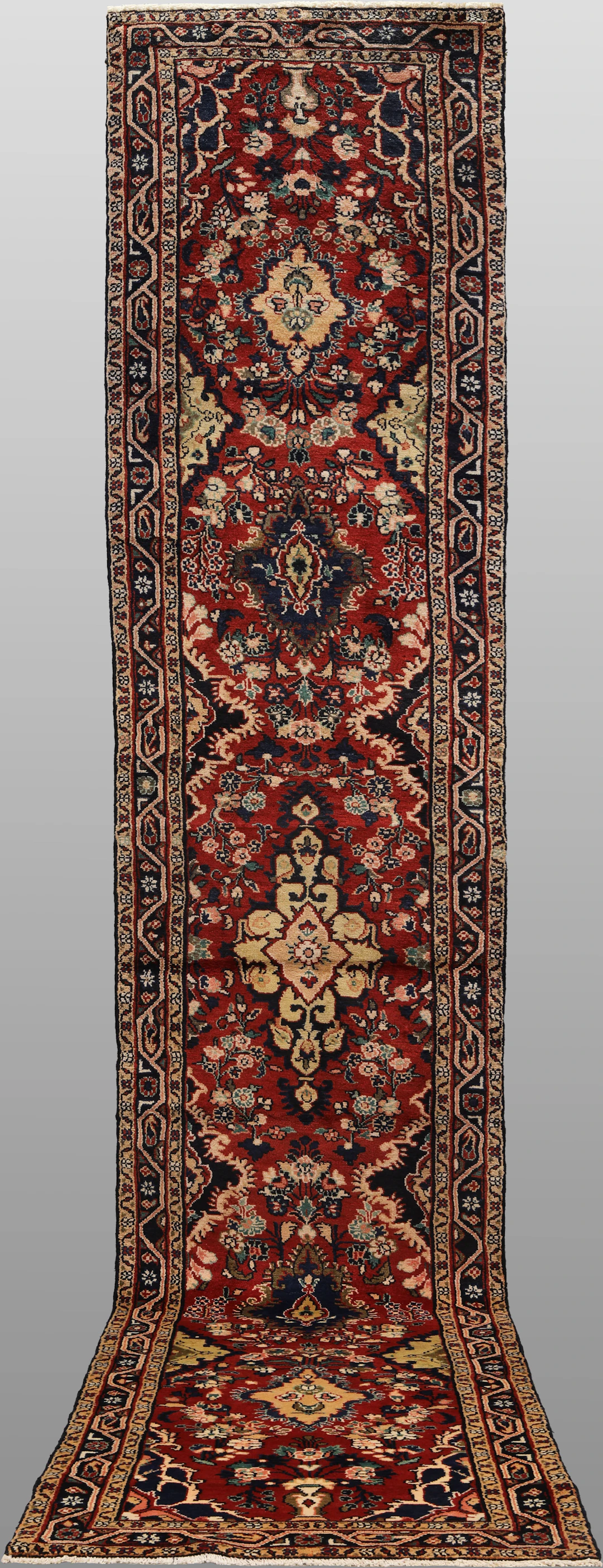 MATTA. Mehrawan gallerimodell, 478 x 87 cm.