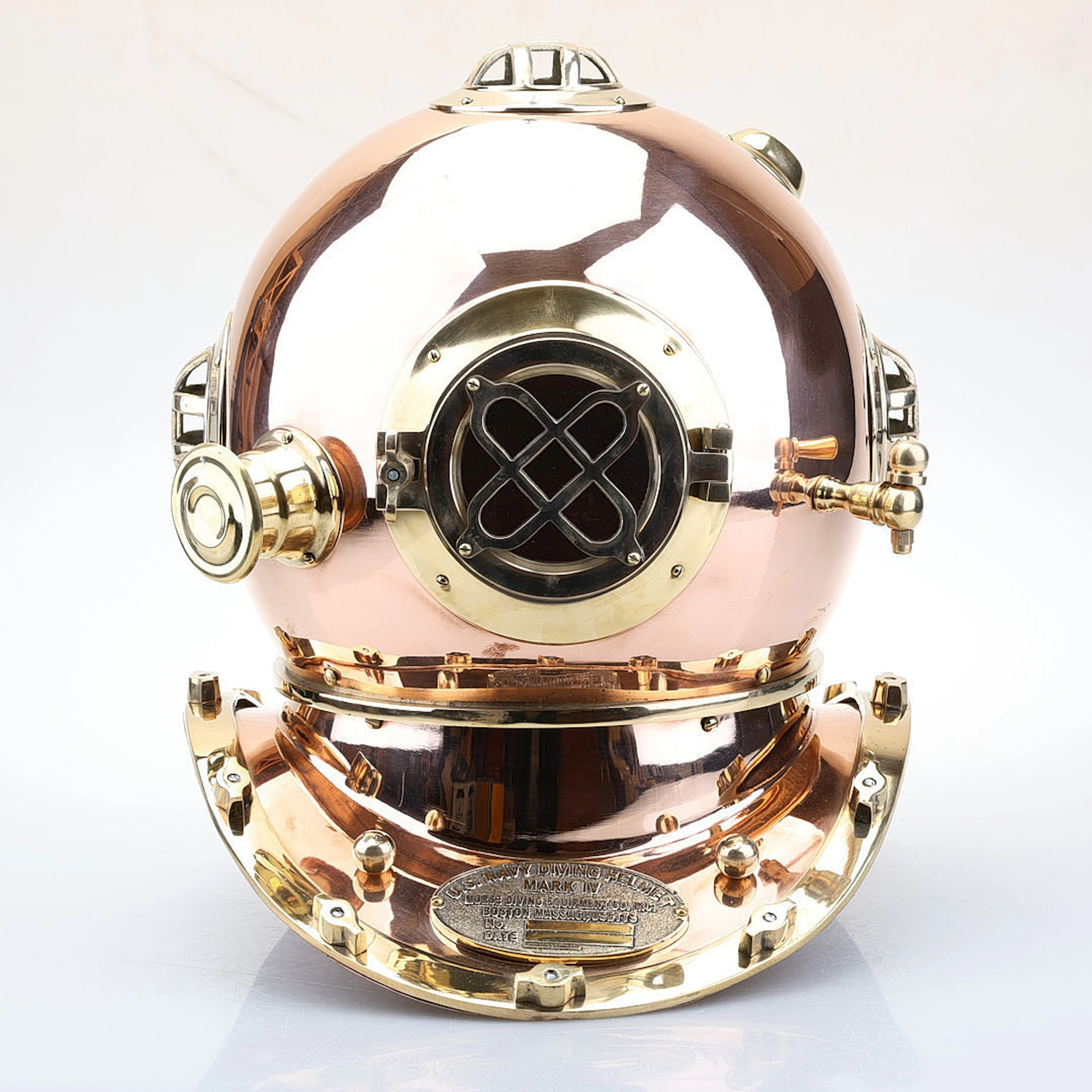 DYKARHJÄLM i koppar och mässing. "US Navy Diving Helmet", samtida replika.