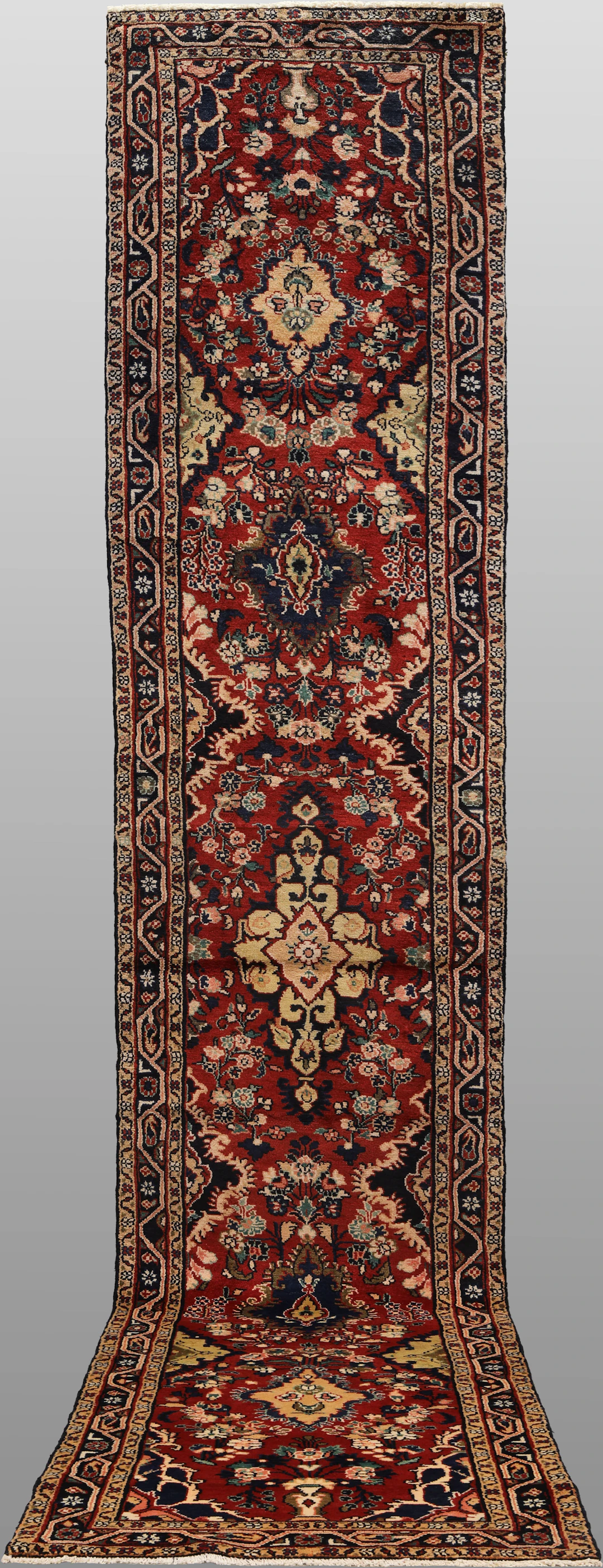MATTA. Mehrawan gallerimodell, 478 x 87 cm.