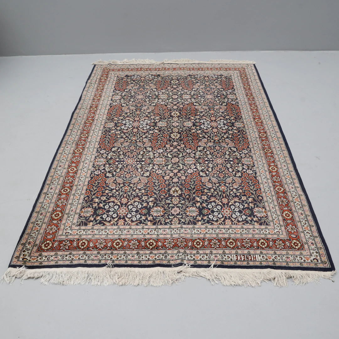 MATTA, handgjord, Turkisk " Hereke ", ca 265 cm x ca 174 cm.