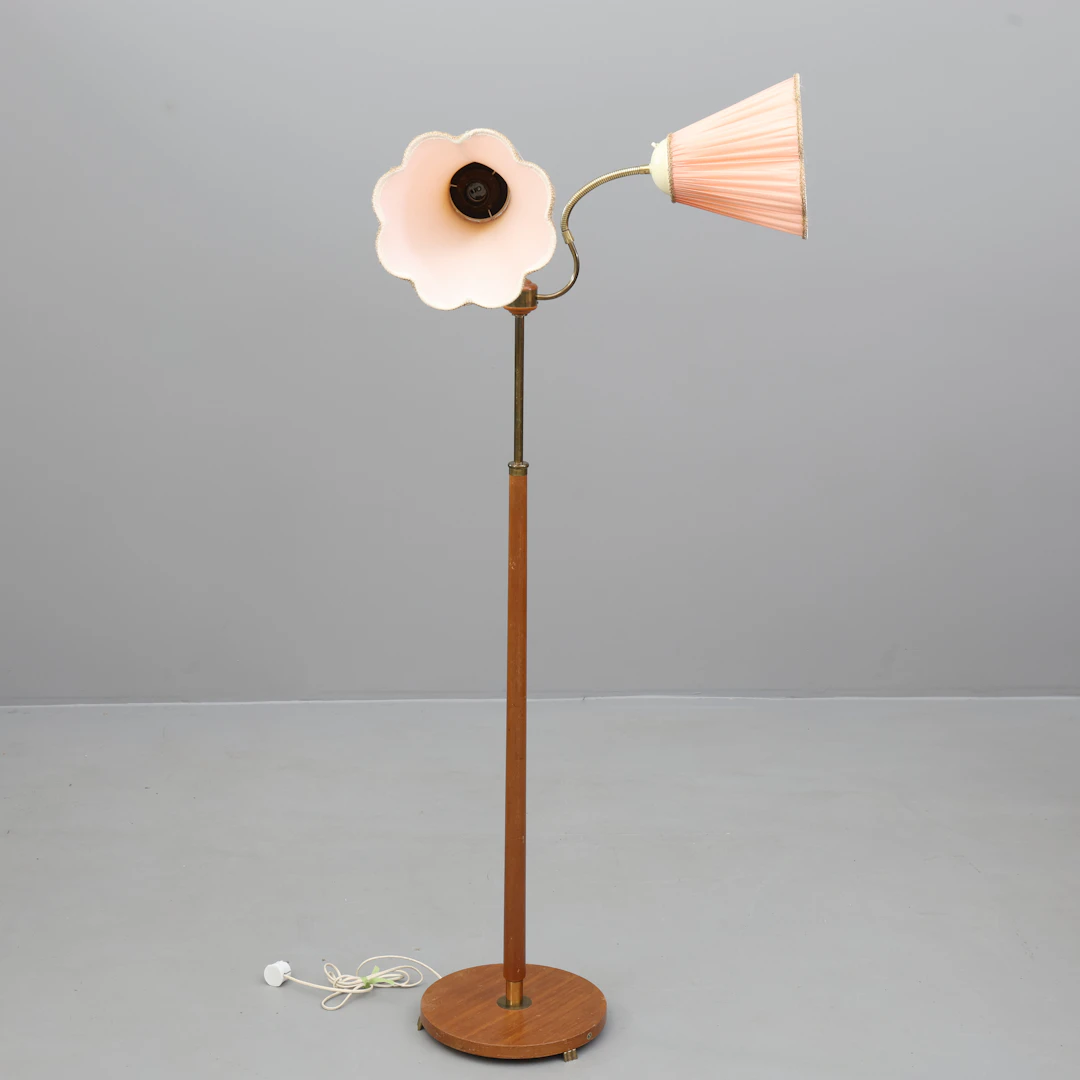 GOLVLAMPA, 1900-talets mitt.