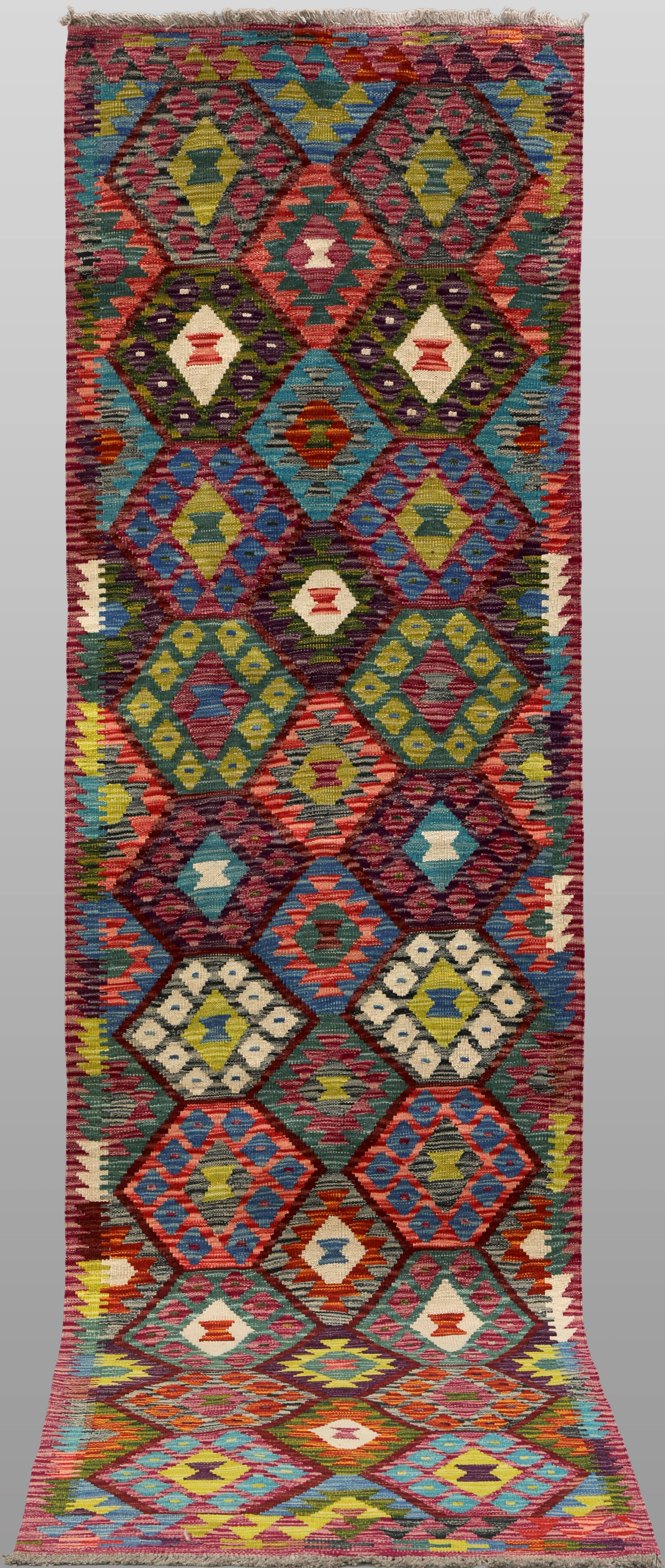 MATTA. Kelim klassisk design gallerimodell, 302 x 86 cm.