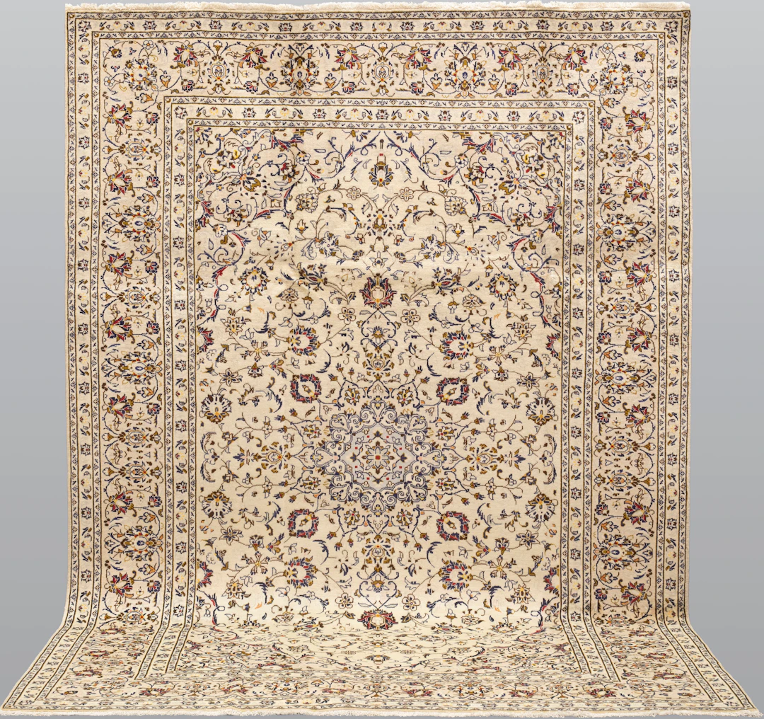 MATTA. Ljus Keshan fine, 302 x 202 cm.