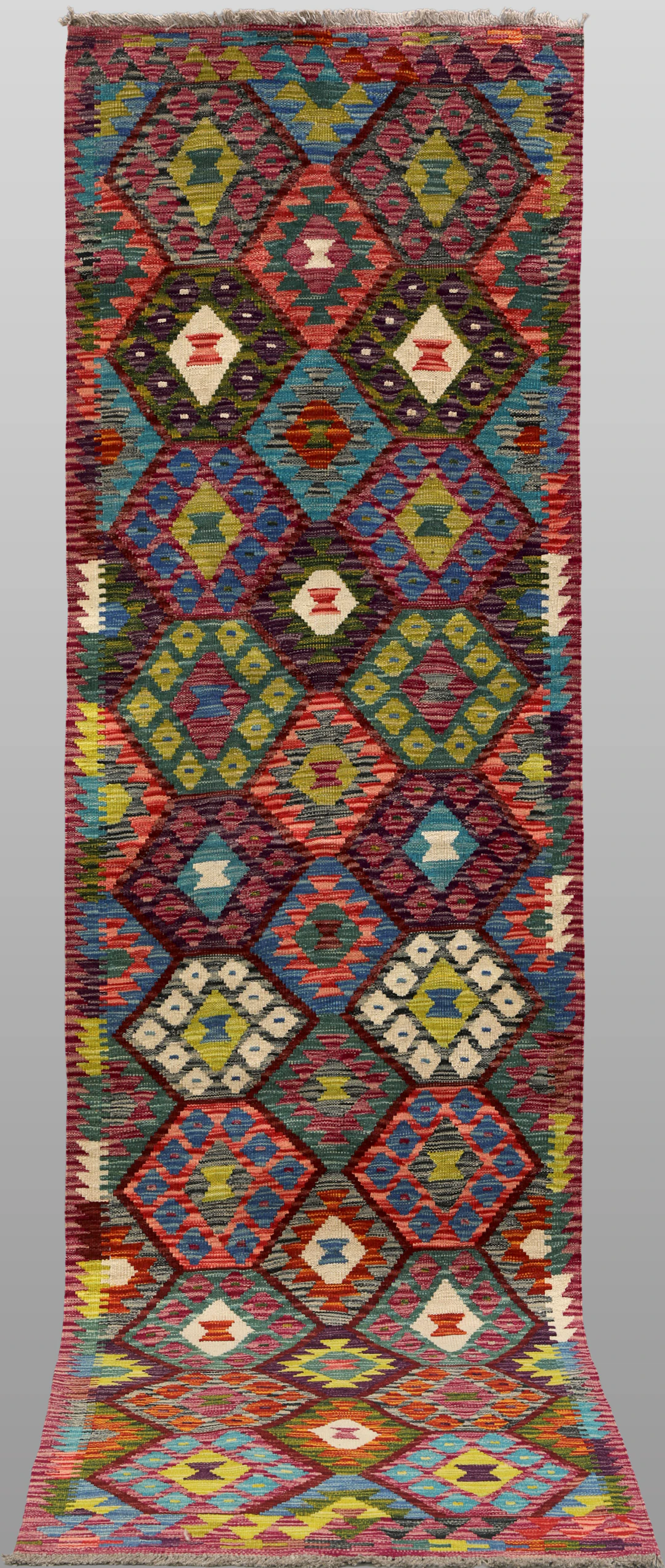 MATTA. Kelim klassisk design gallerimodell, 302 x 86 cm.