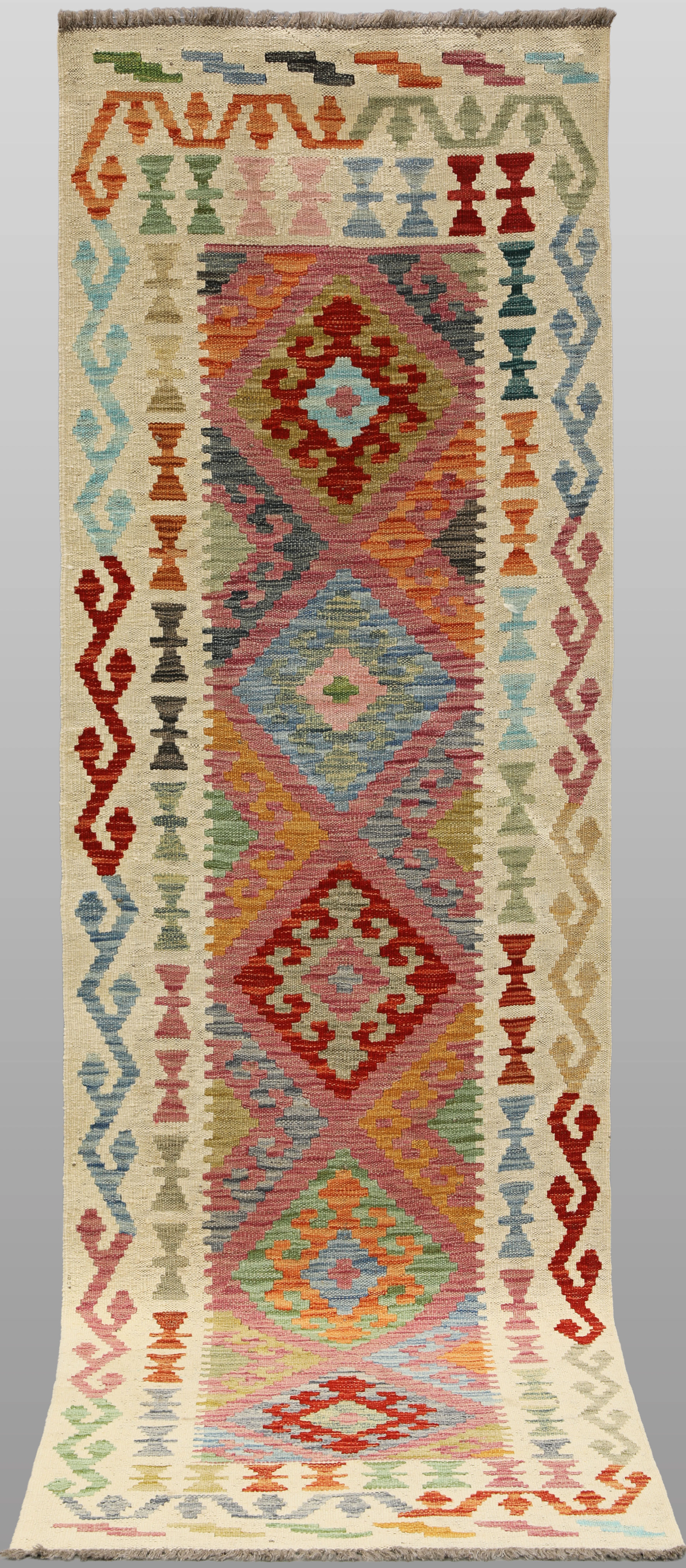MATTA. Kelim klassisk design gallerimodell, 252 x 76 cm.