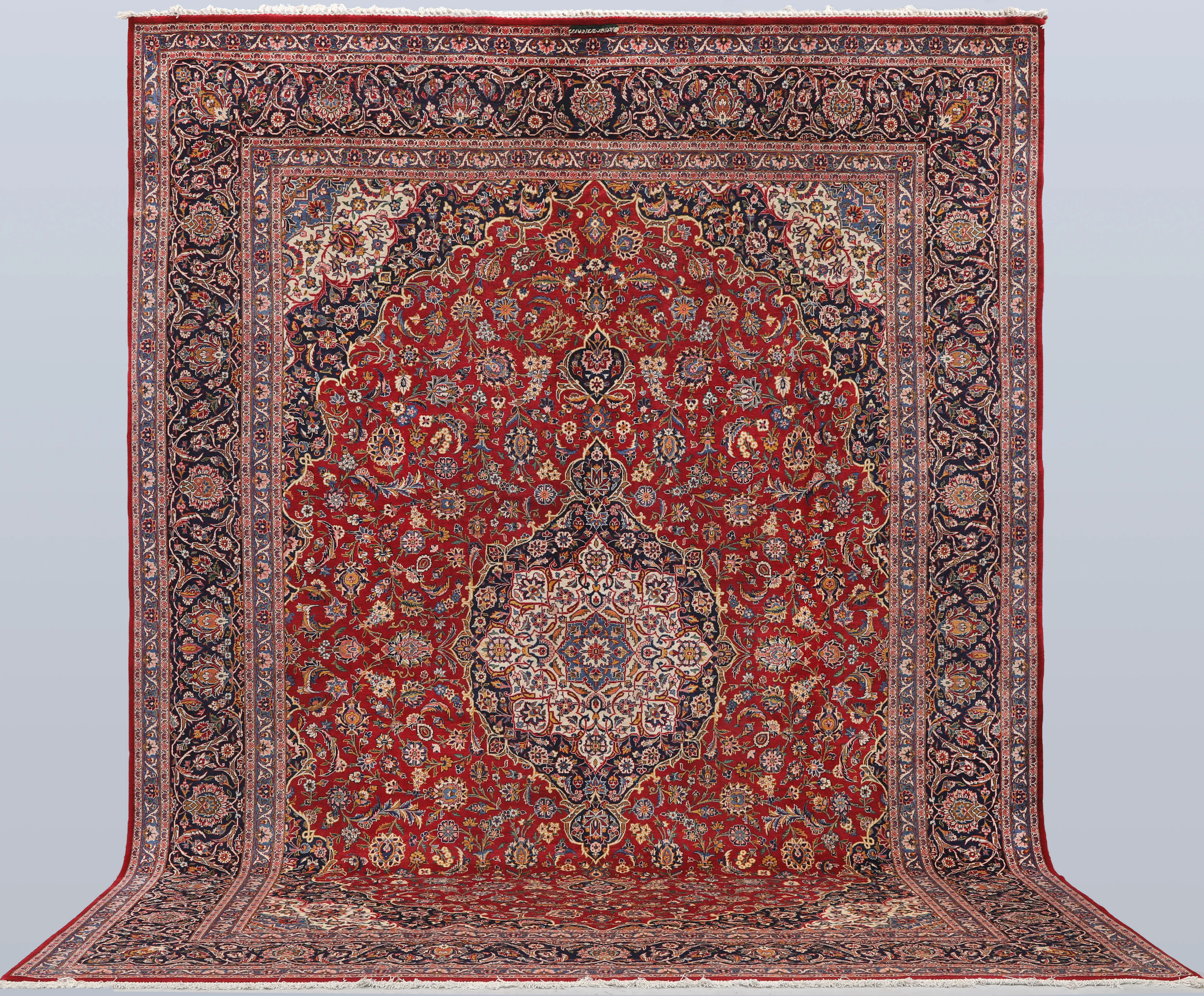 MATTA. Keshan extra fine signerad, 435 x 318 cm.