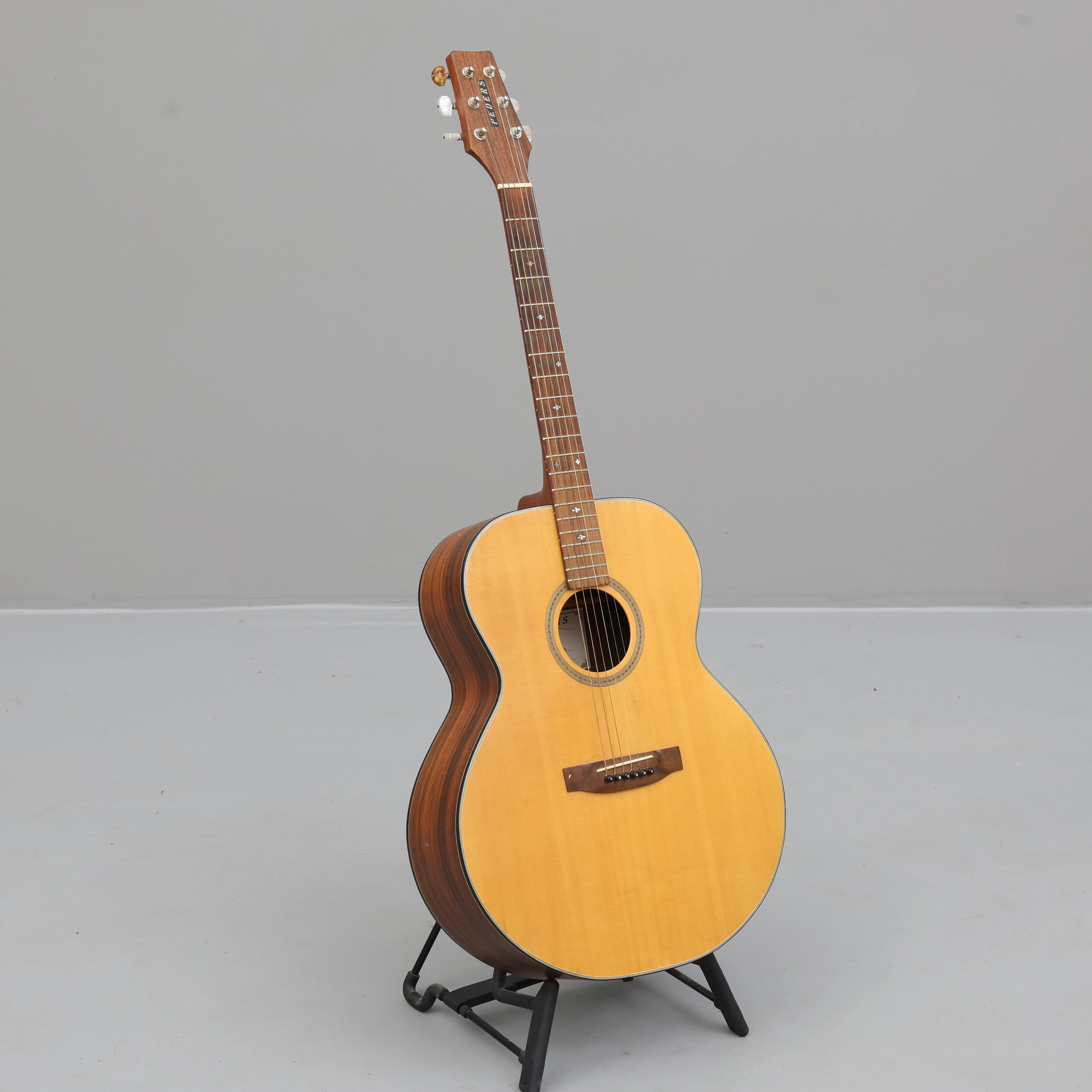 JUMBOGITARR, Peders daterad 1997.