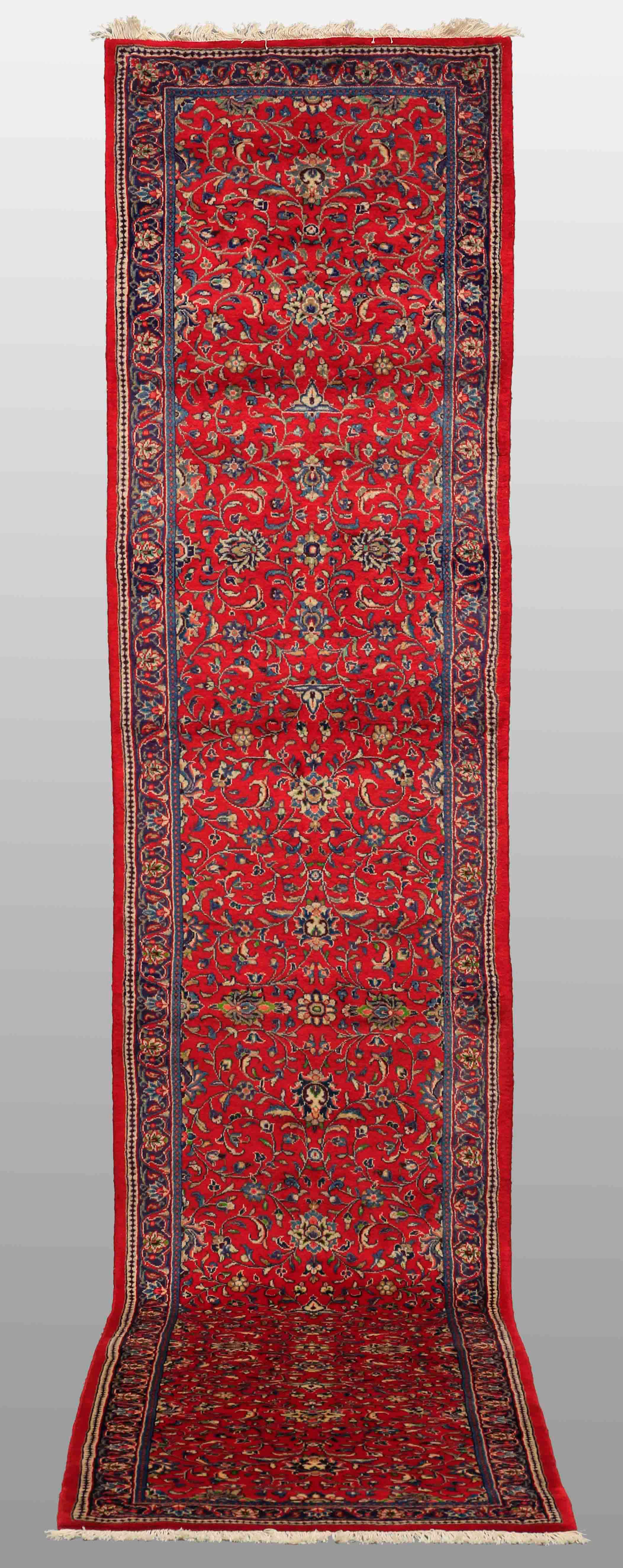 MATTA. Saruk gallerimodell, 427 x 90 cm.