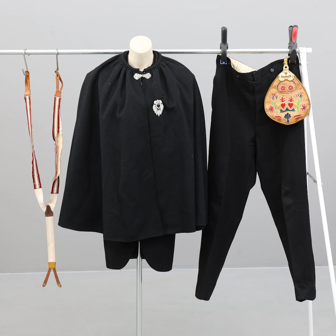 FOLKDRÄKT, 8 delar, herr, högtidsdräkt.