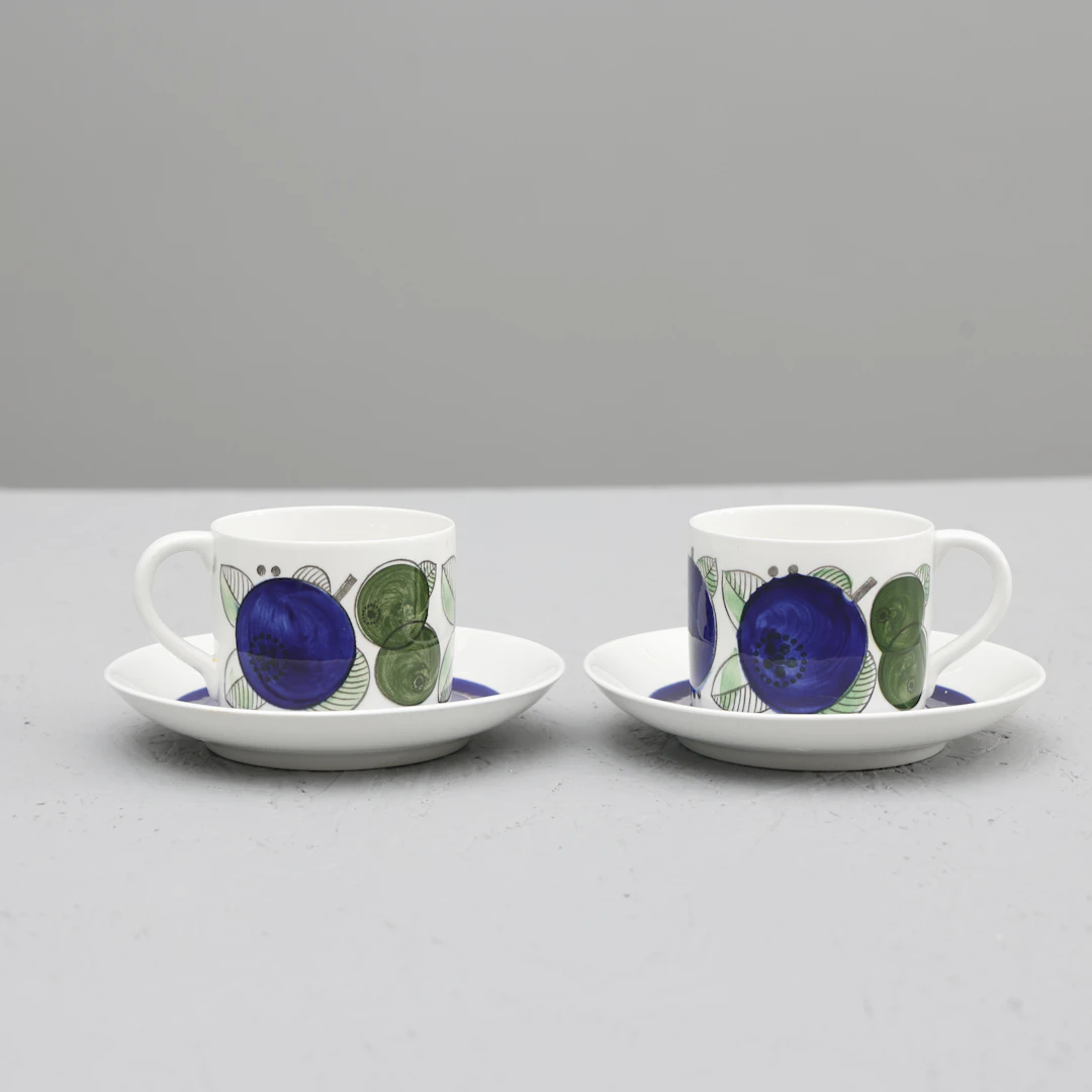 HERTHA BENGTSON. Kaffekoppar & fat, 4 delar, "Filippa", Rörstrand.