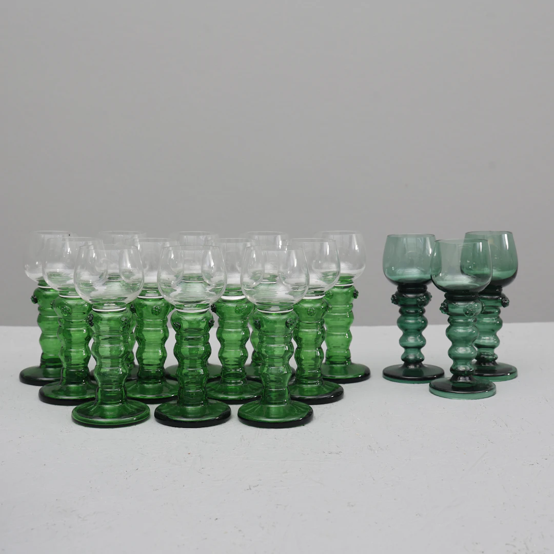 VITVINSGLAS, 15 stycken, " Remmare ", 1900-tal.