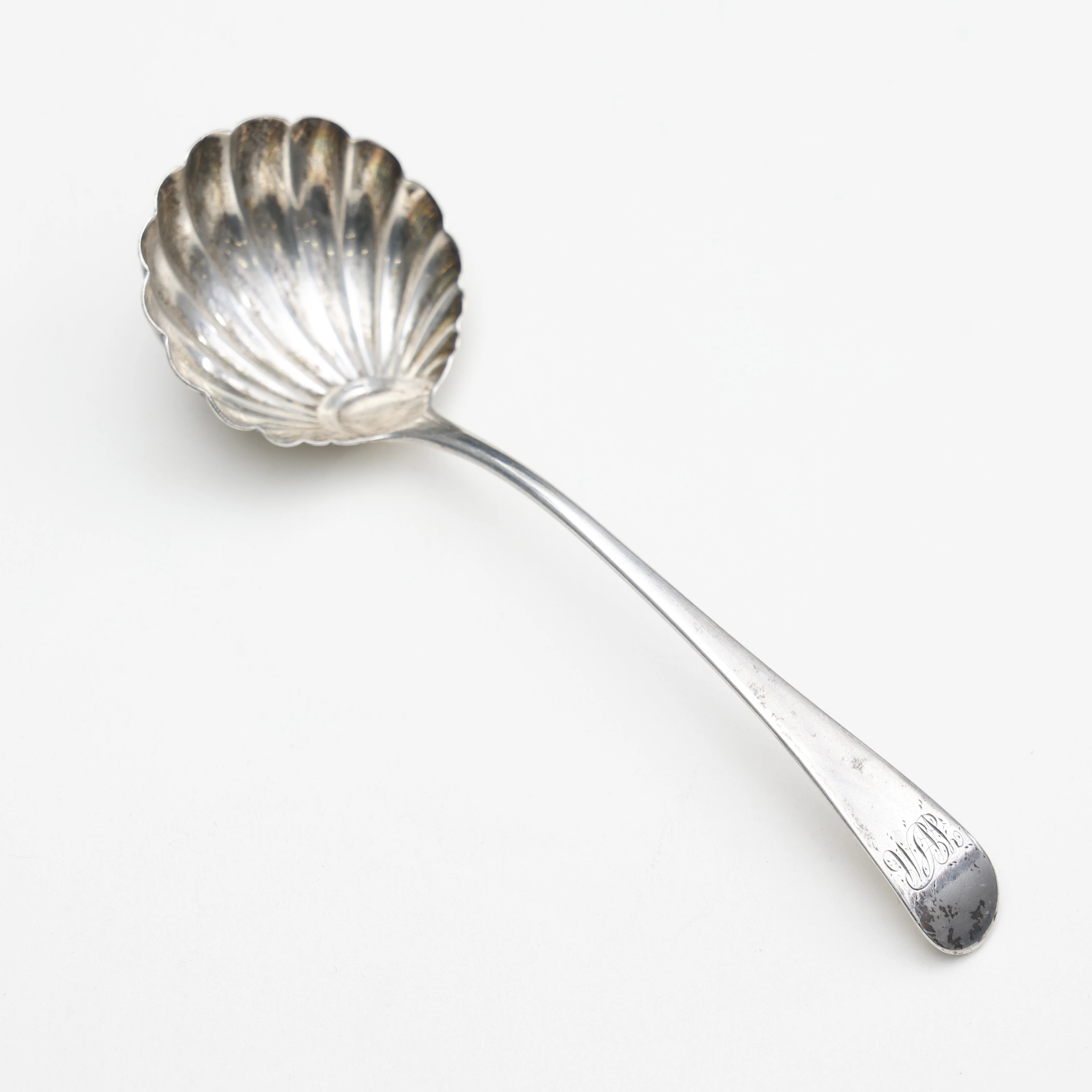 SOCKERSTRÖARE, silver, England, 1800-Talets första hälft.